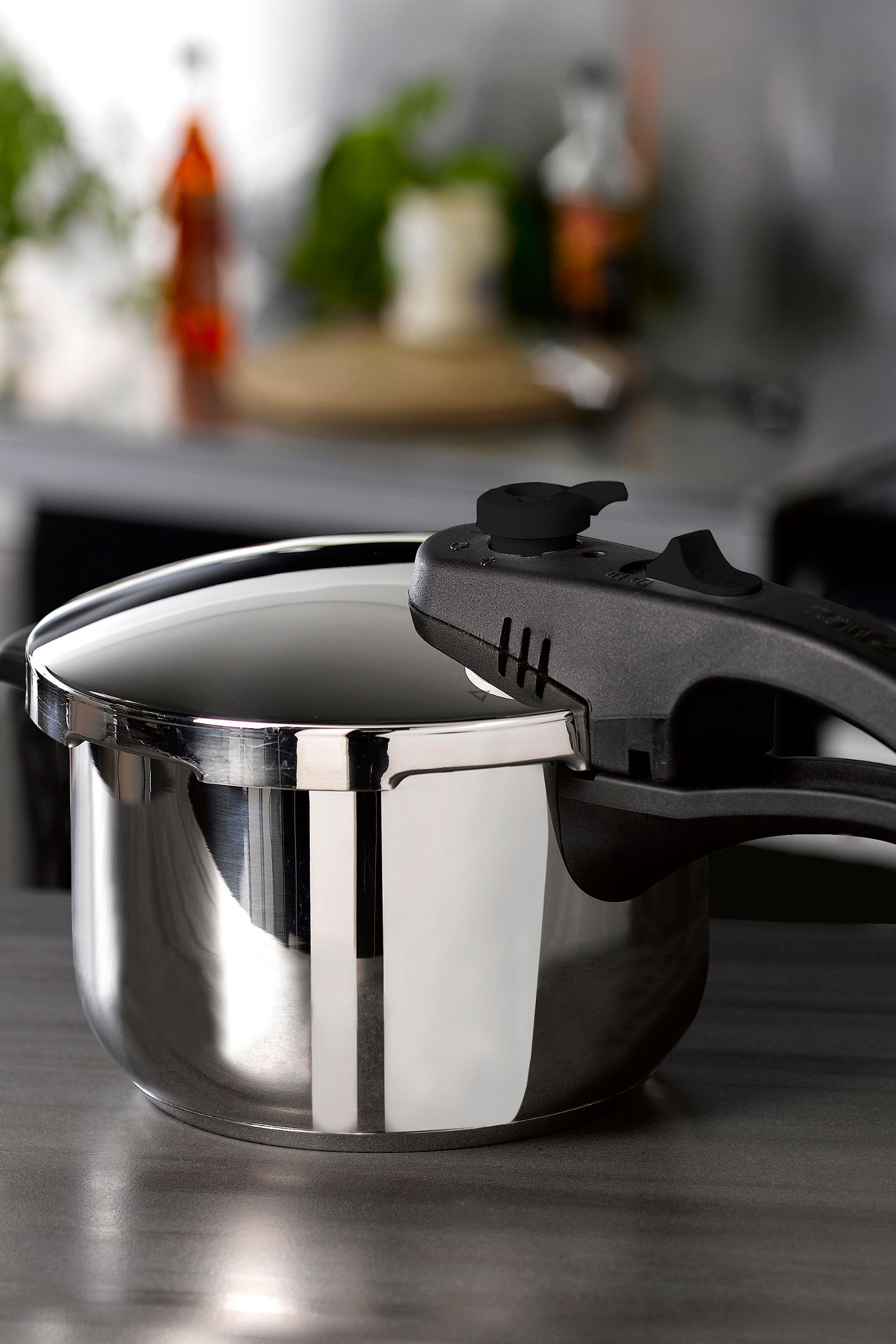 Pressure cooker tower 6l 2025