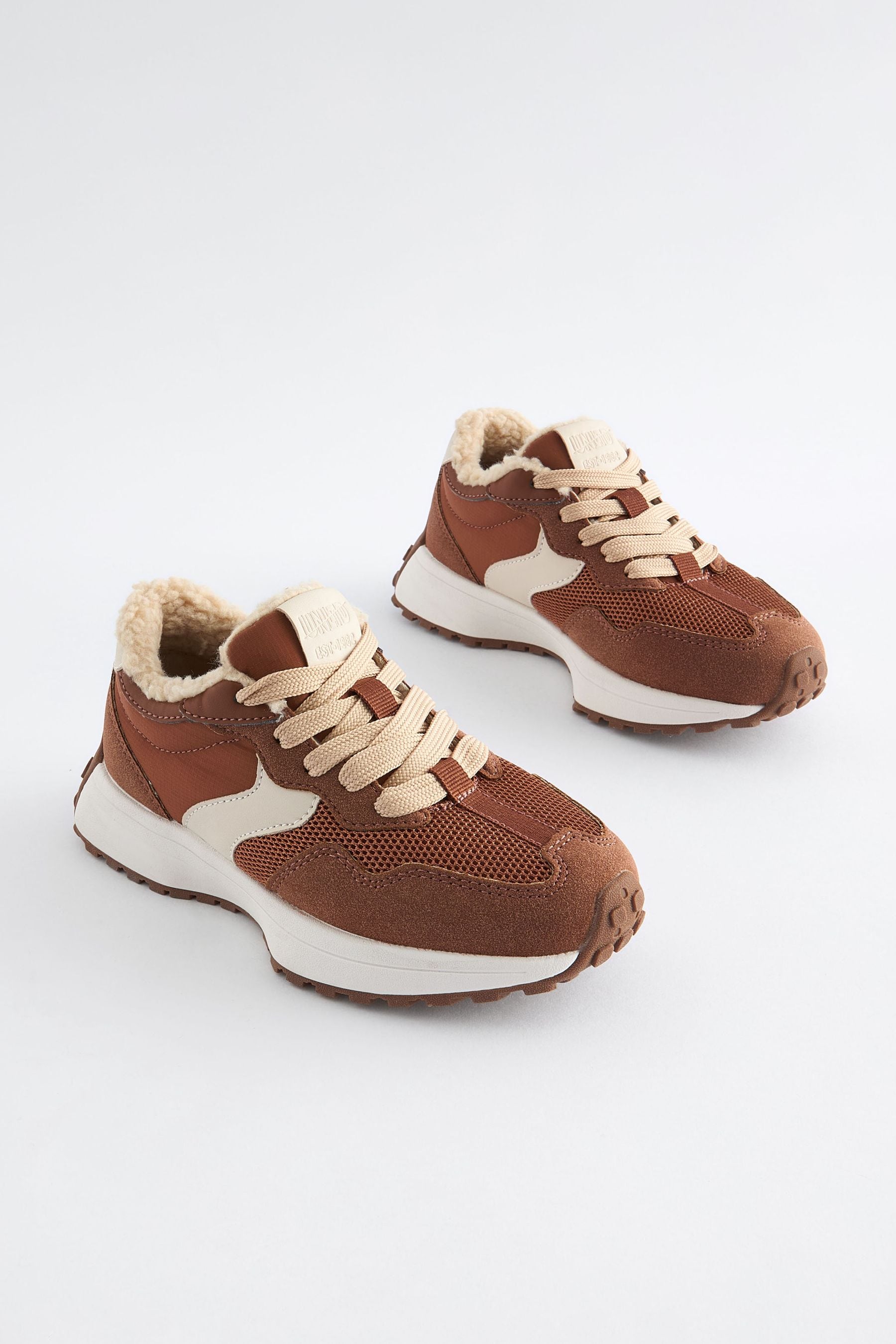 Chunky tan sneakers deals
