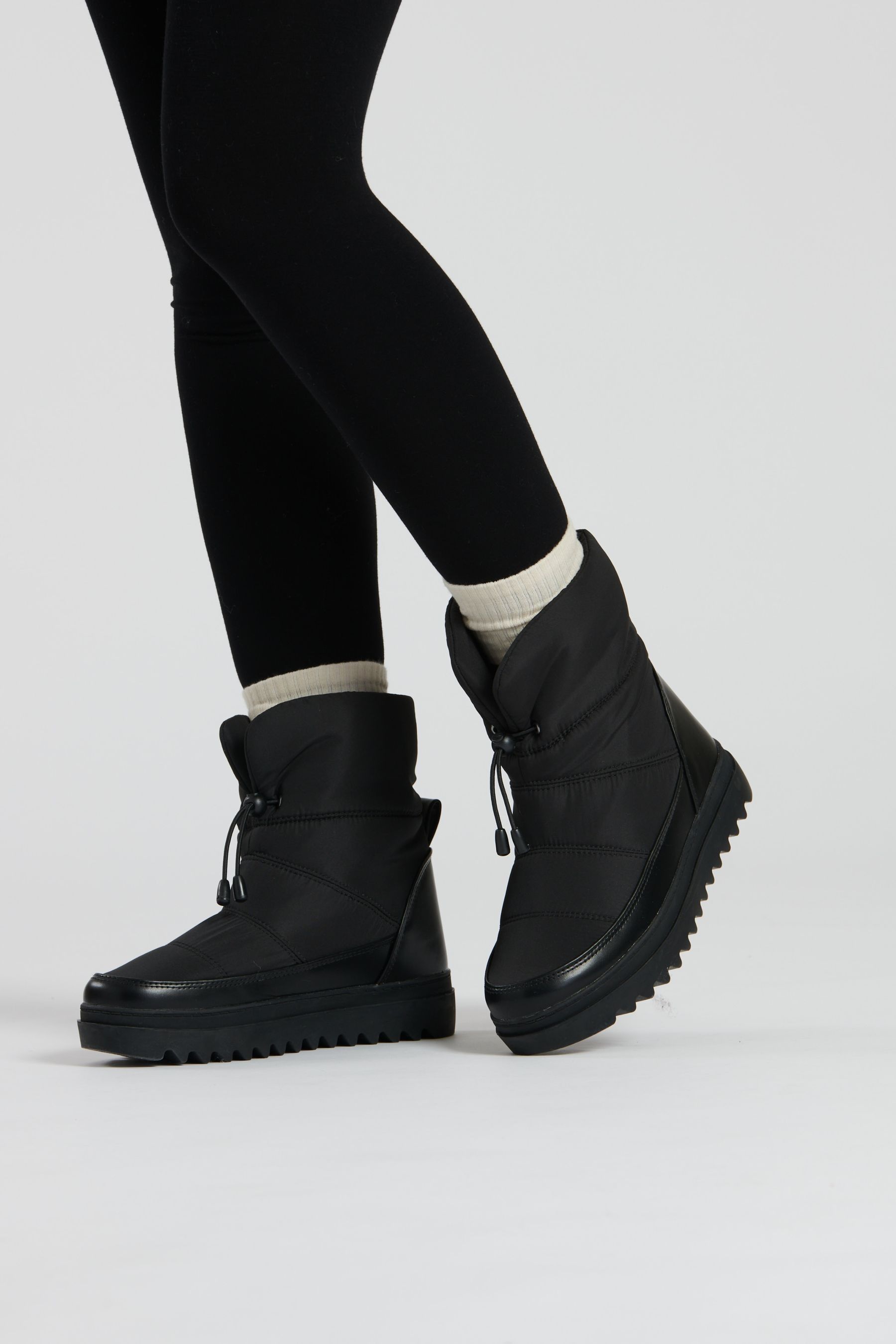 Beach boots deals