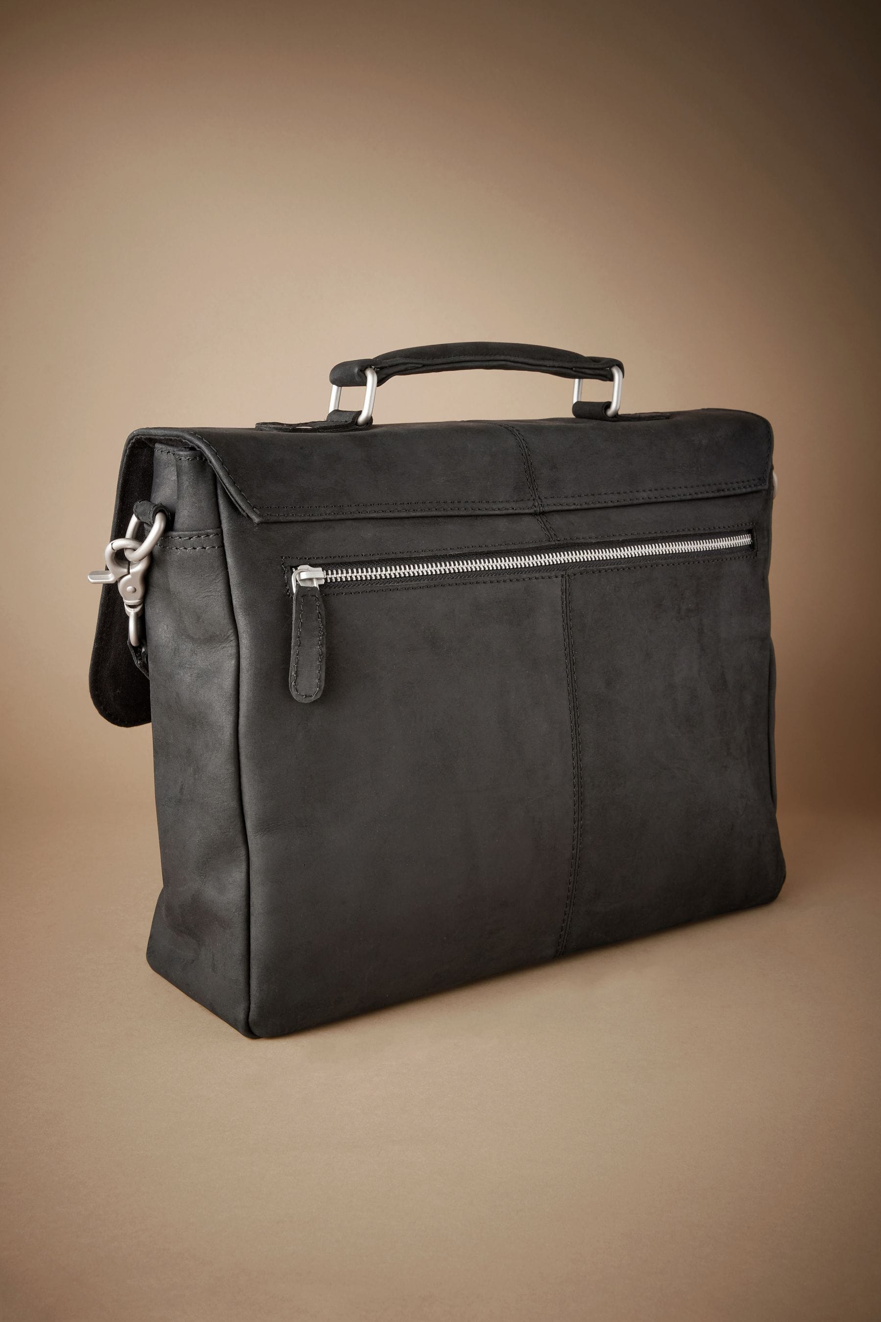 Next briefcase 2025