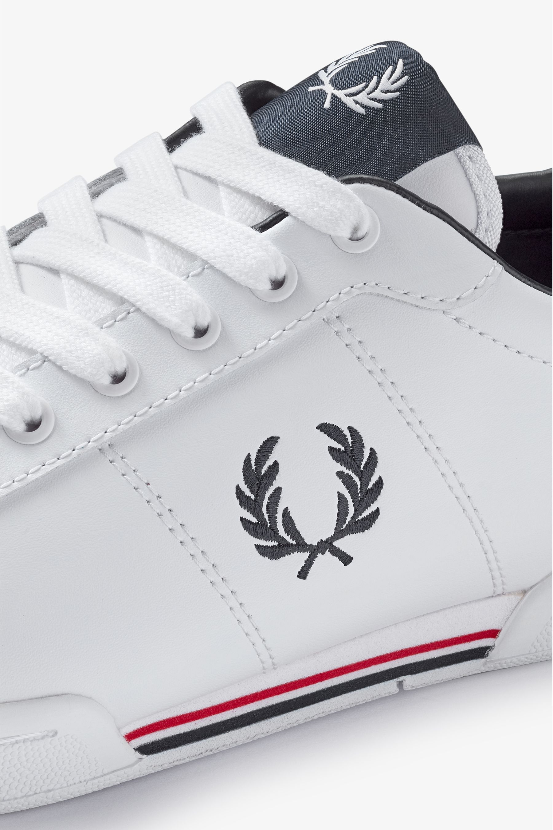 Fred perry b7222 leather white sales