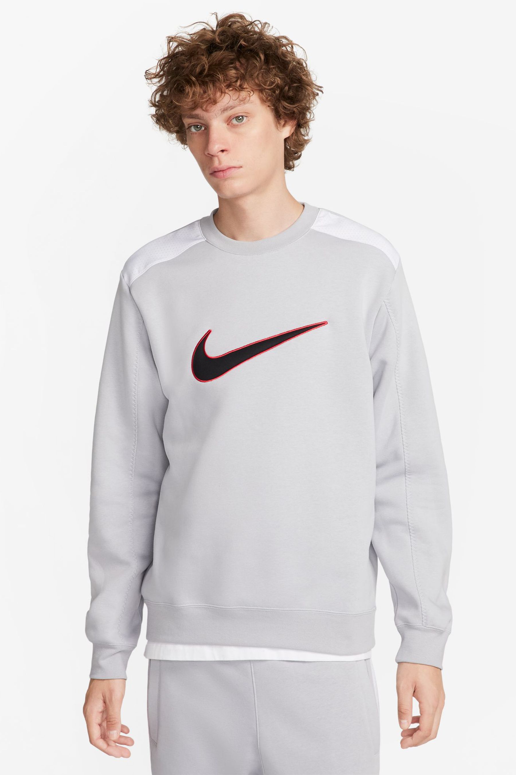 Nike sportswear block logo crew 2025