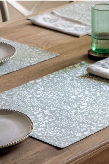 Gallery Home Set of 4 Sage Green Botanical Floral Placemats