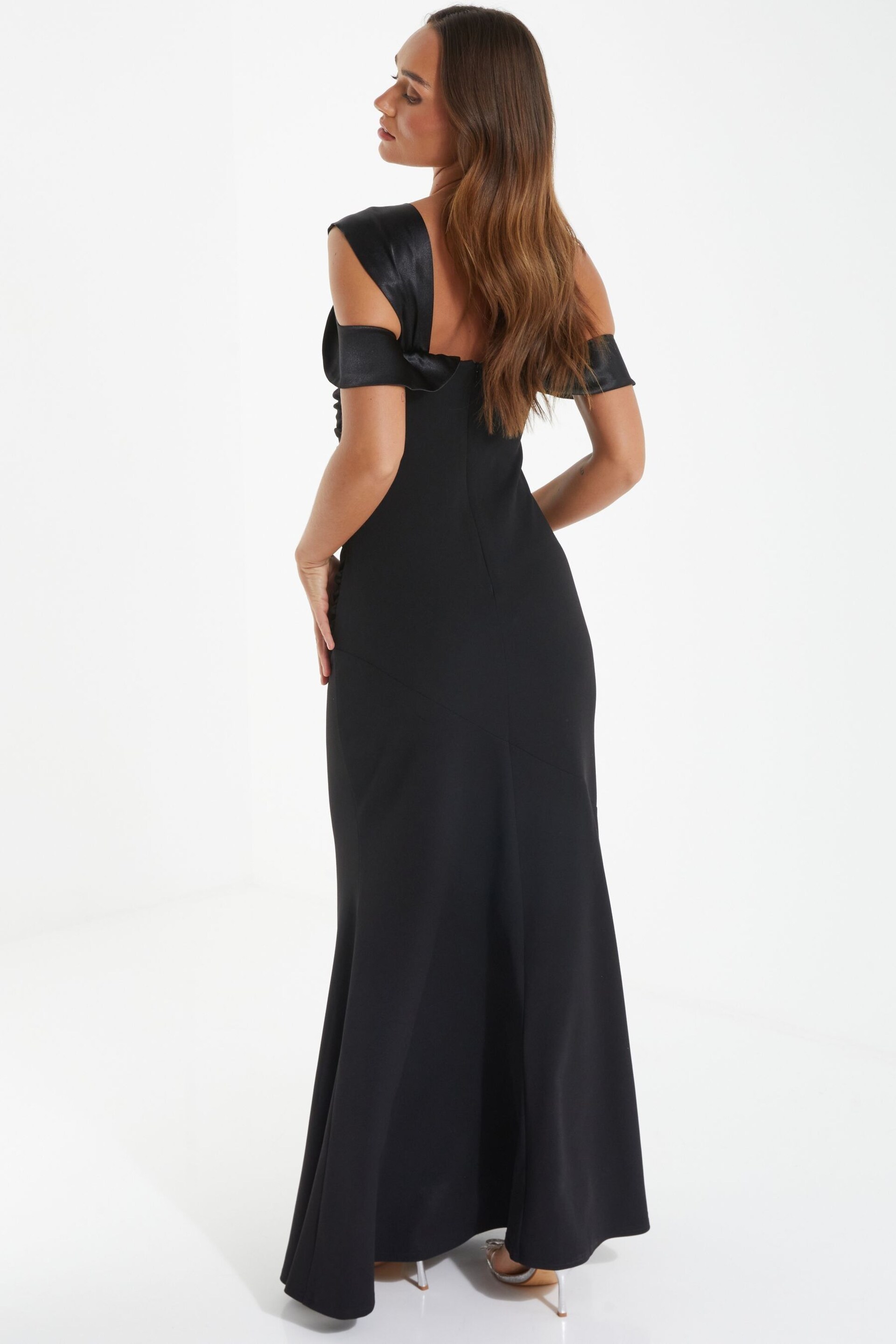 Quiz Black Scuba Crepe Maxi Dress With Satin Asymmetric Shoulder Detail - Image 2 of 4