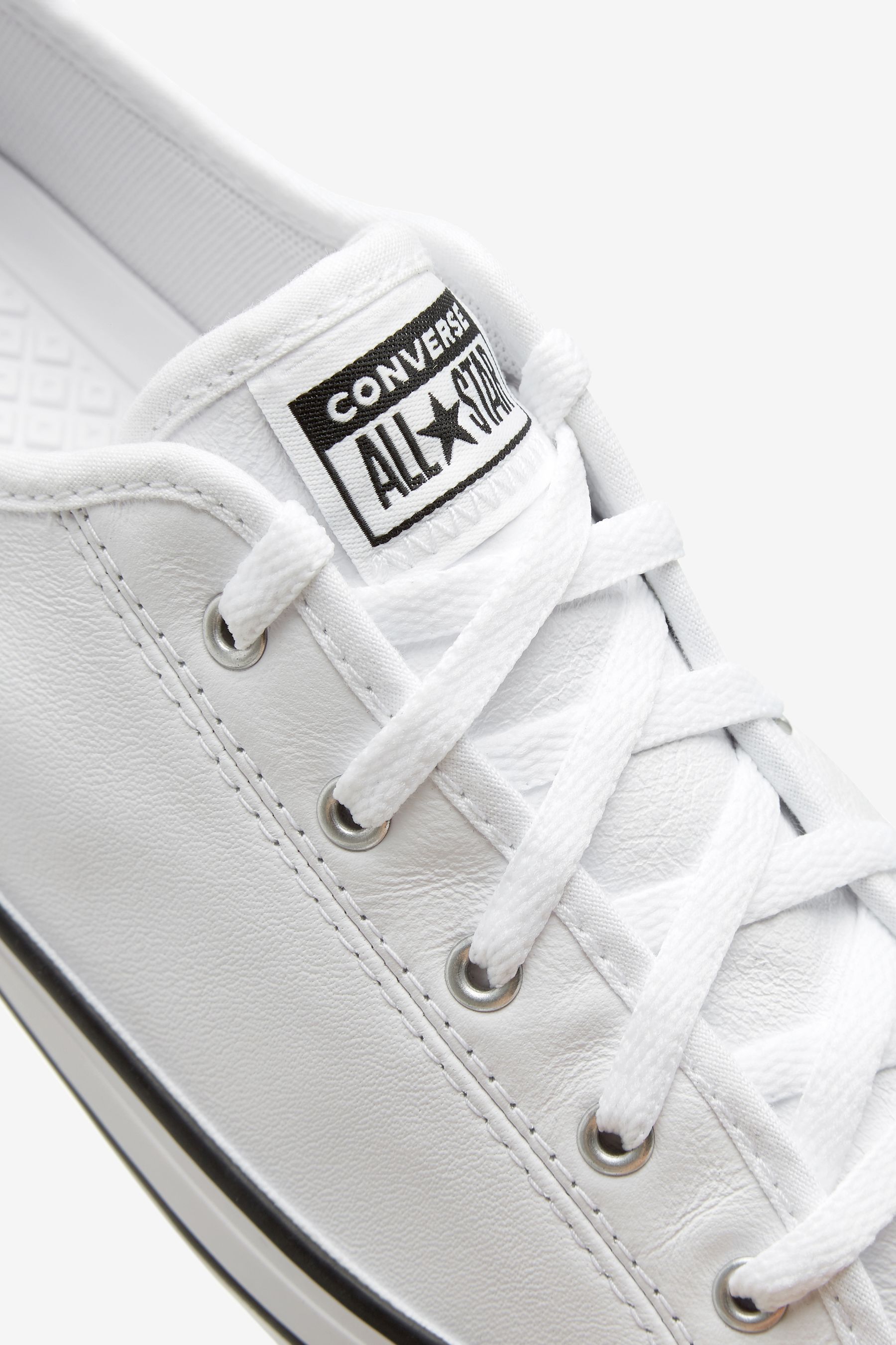 Converse dainty ox leather deals white