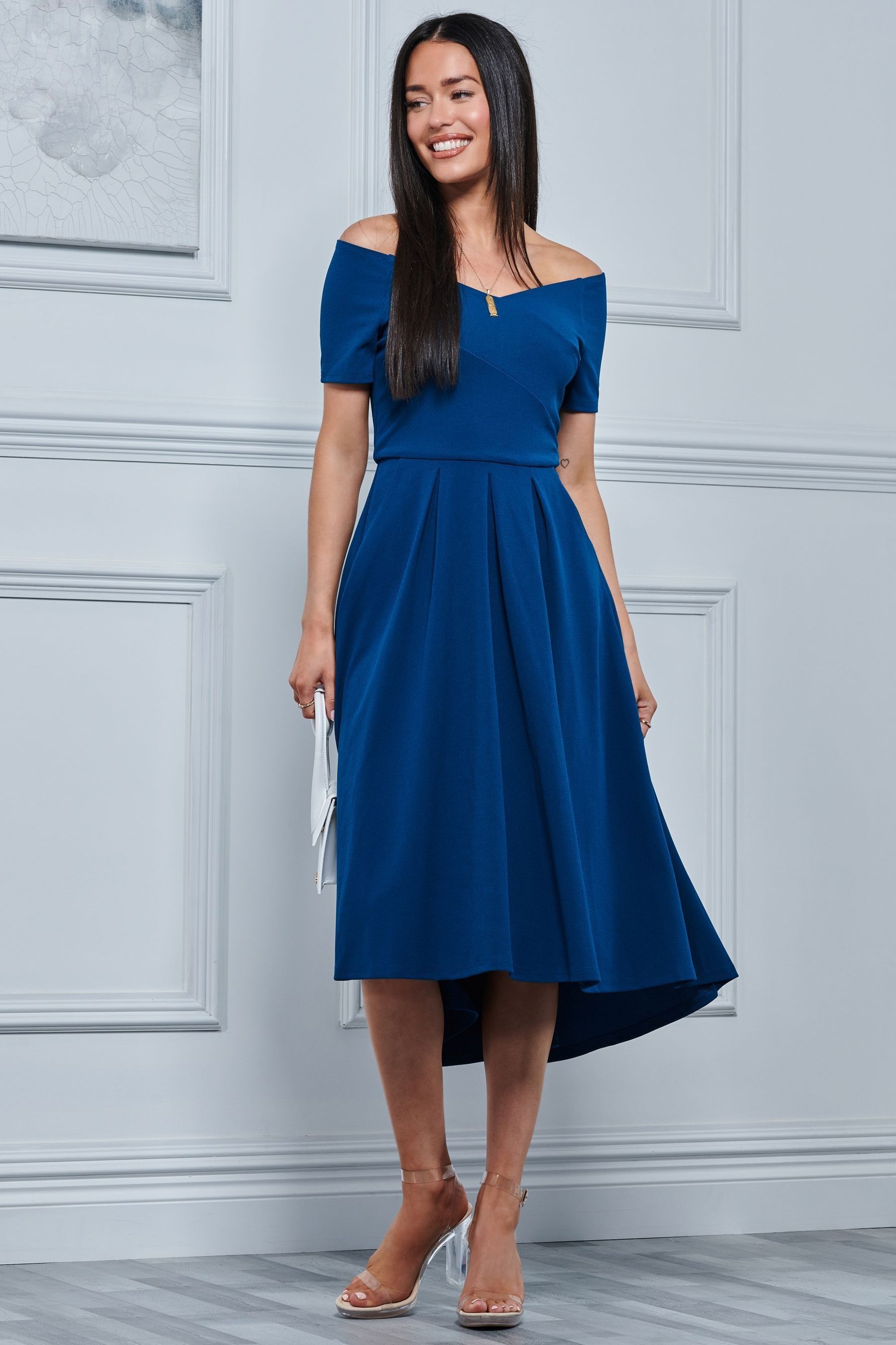 Off shoulder hotsell dip hem dress