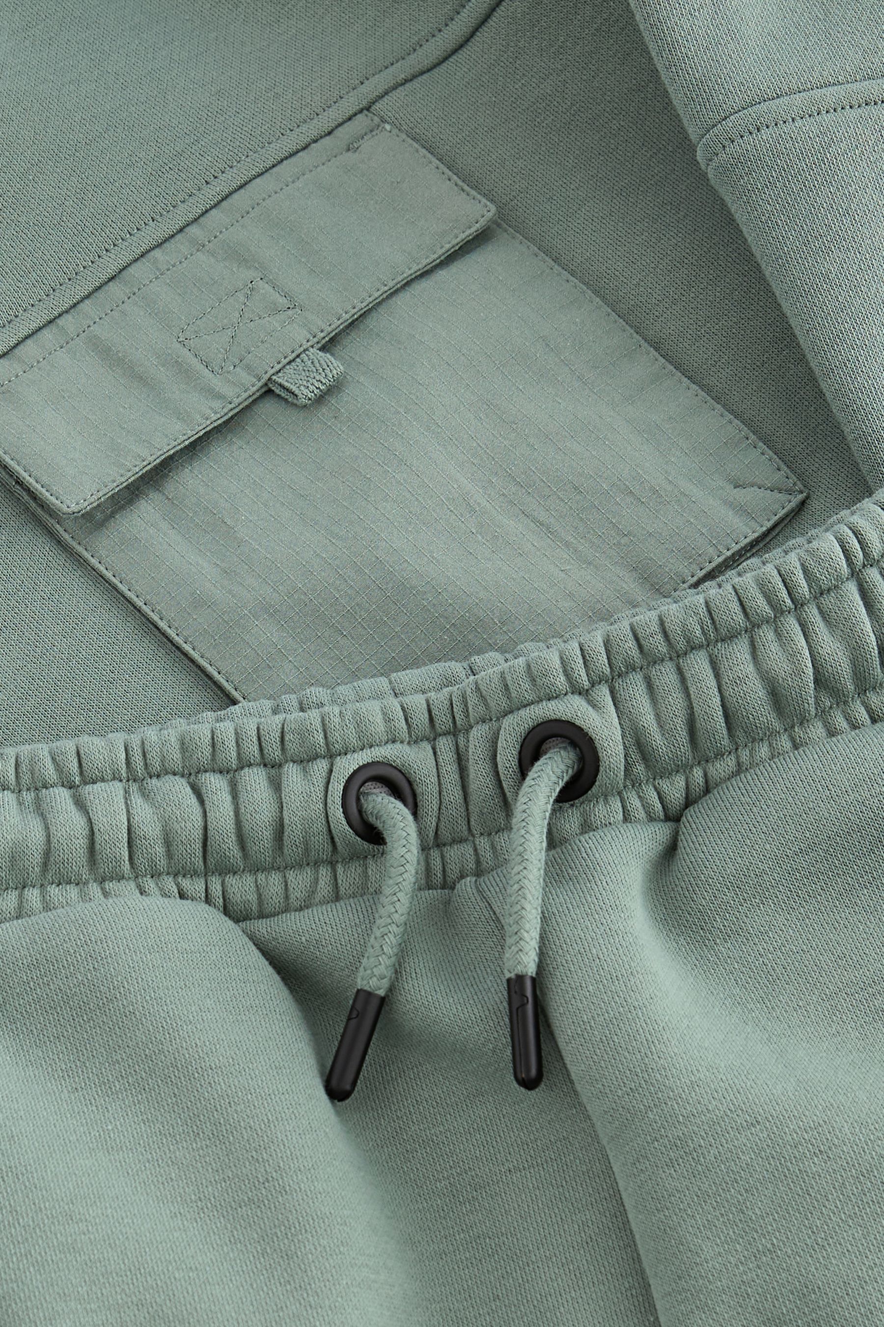 Sage green jogger set online