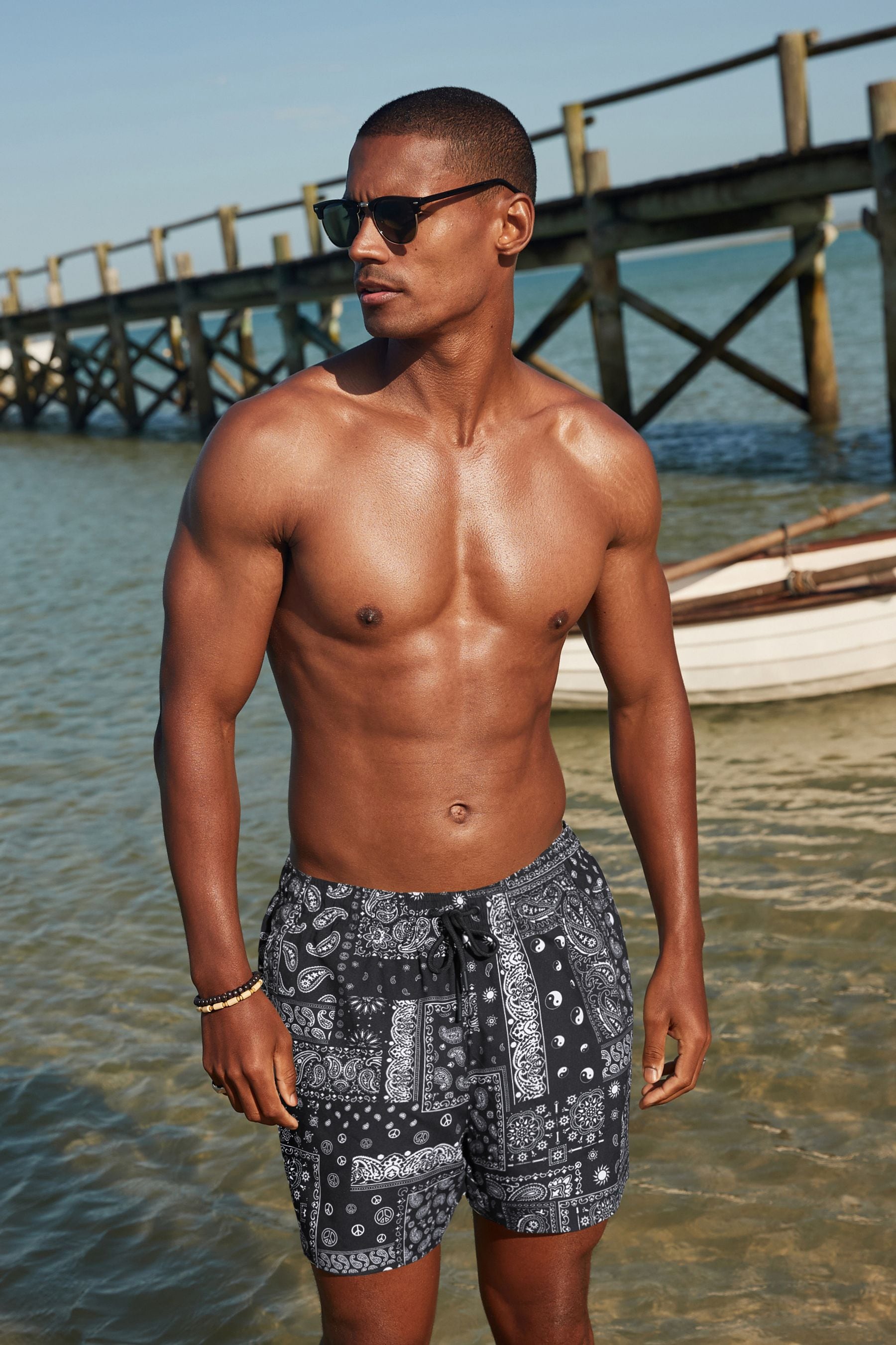 Mens swim shorts dubai outlet