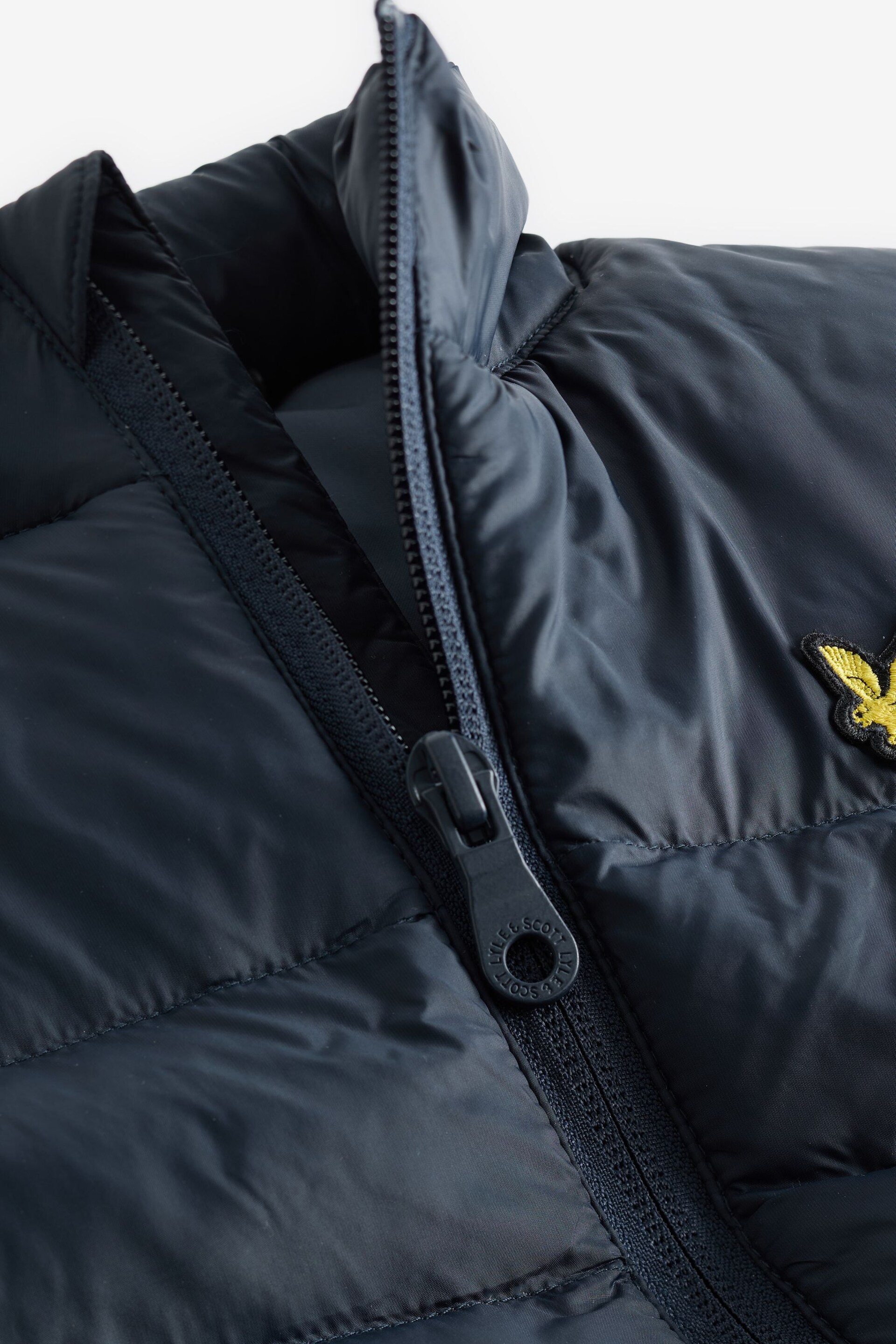 Lyle & Scott Boys Padded Gilet - Image 3 of 5