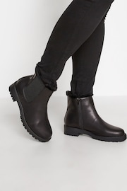Yours Curve Black Wide Fit Chelsea Faux Fur Lined Boots - Image 5 of 5