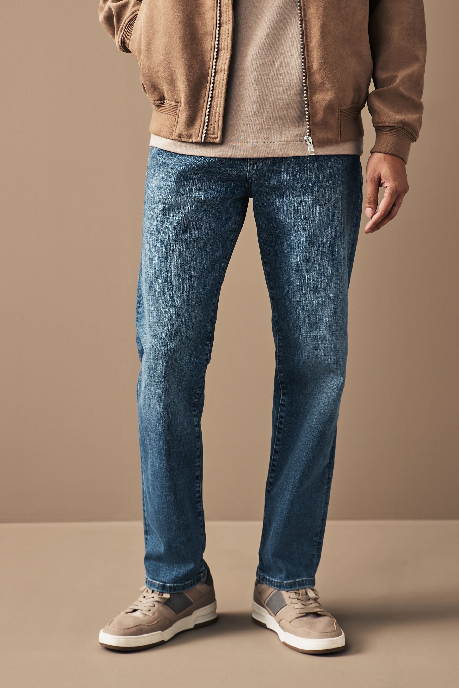 Signature slim straight jeans 2025