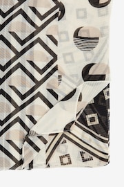 Black/White Geometric Print Plisse Lightweight Scarf - Image 5 of 5