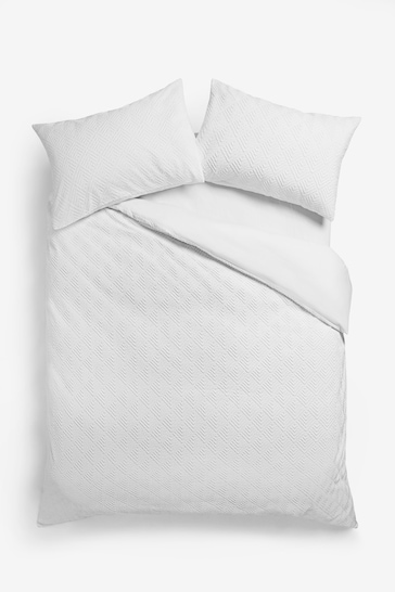 White Embossed Geometric Duvet Cover And Pillowcase Set