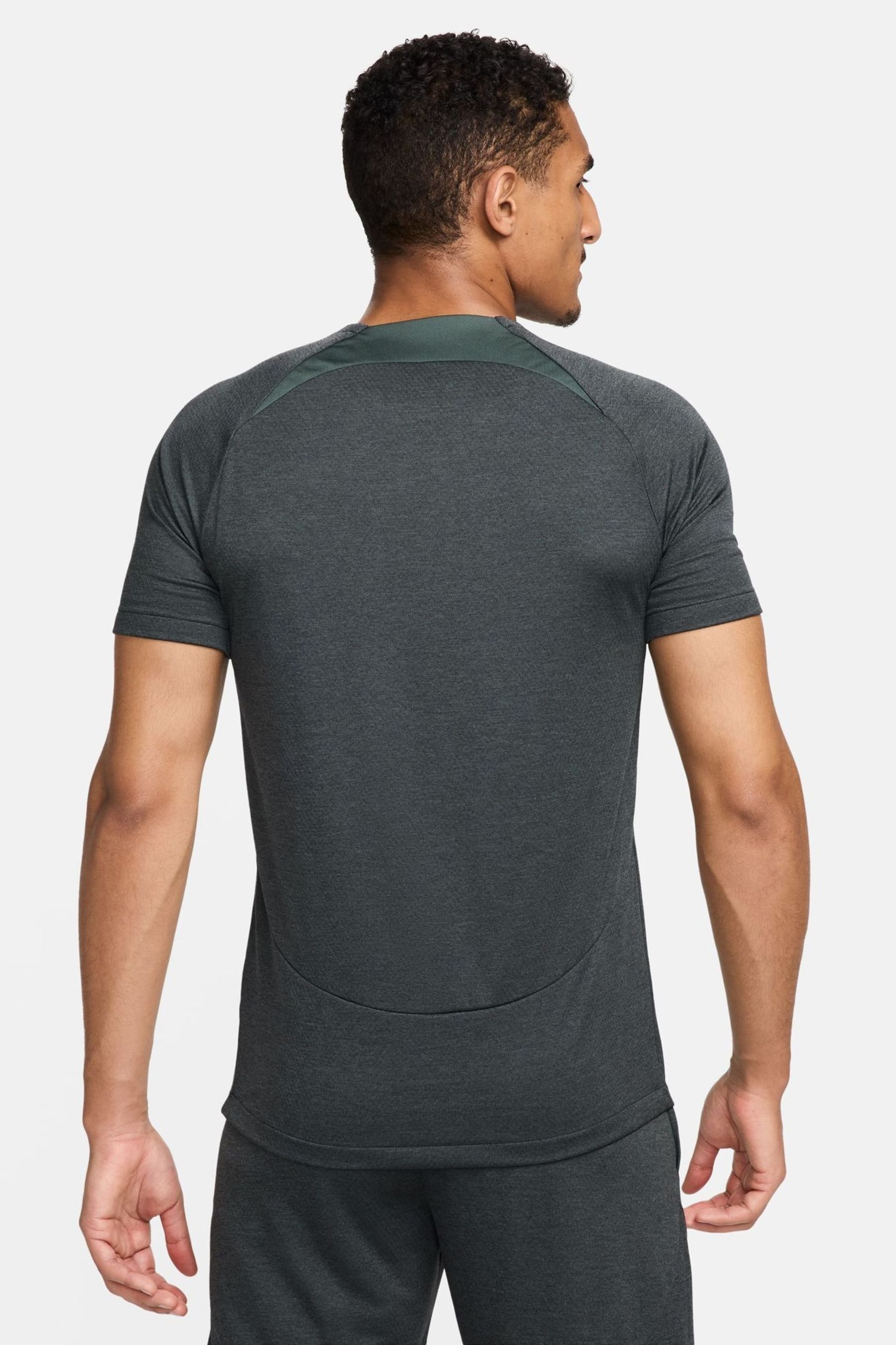 Nike Green Dri-FIT Academy Training T-Shirt - Image 2 of 7