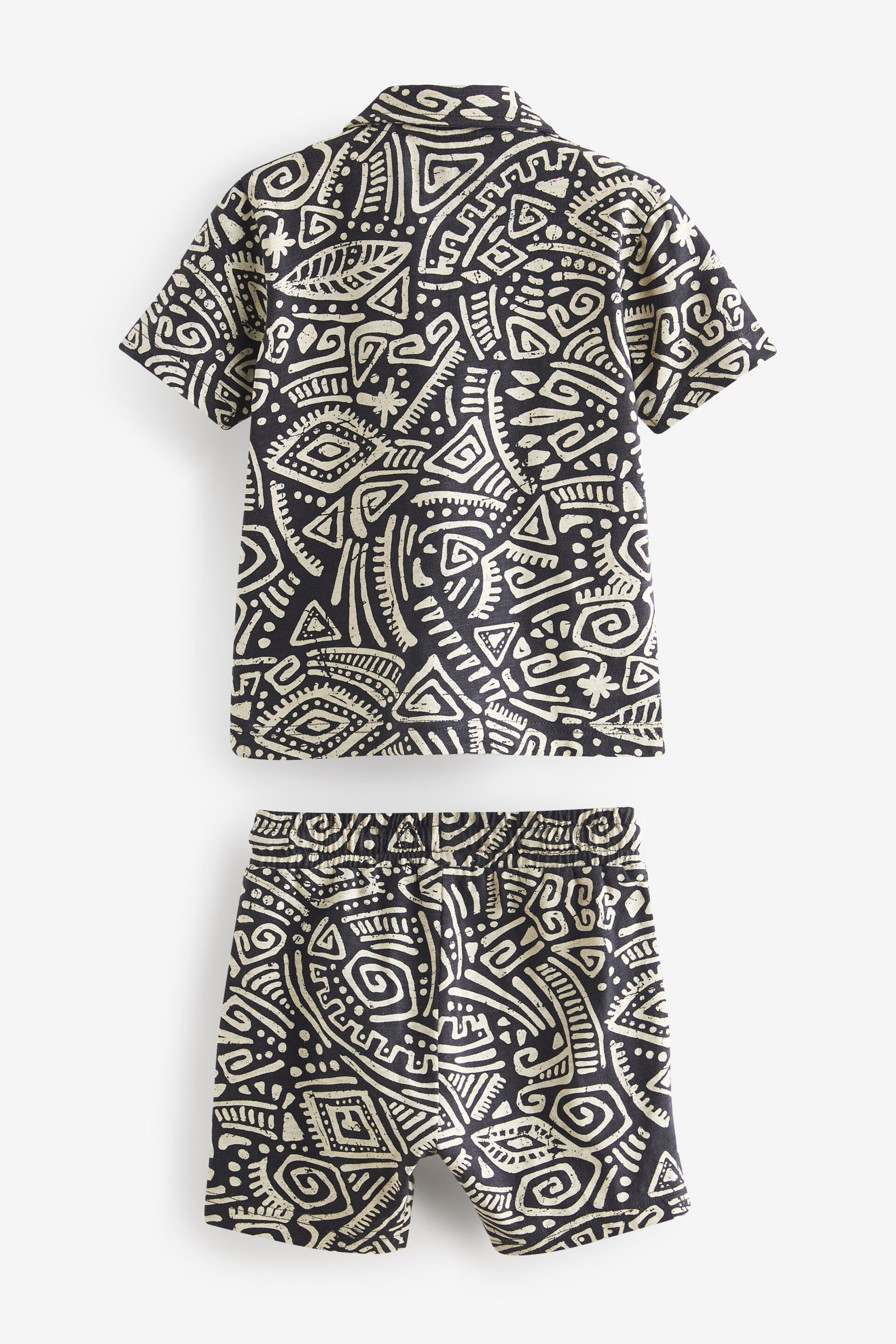 Black/White Short Sleeve Pattern Shirt and Shorts Set (3mths-7yrs) - Image 6 of 7