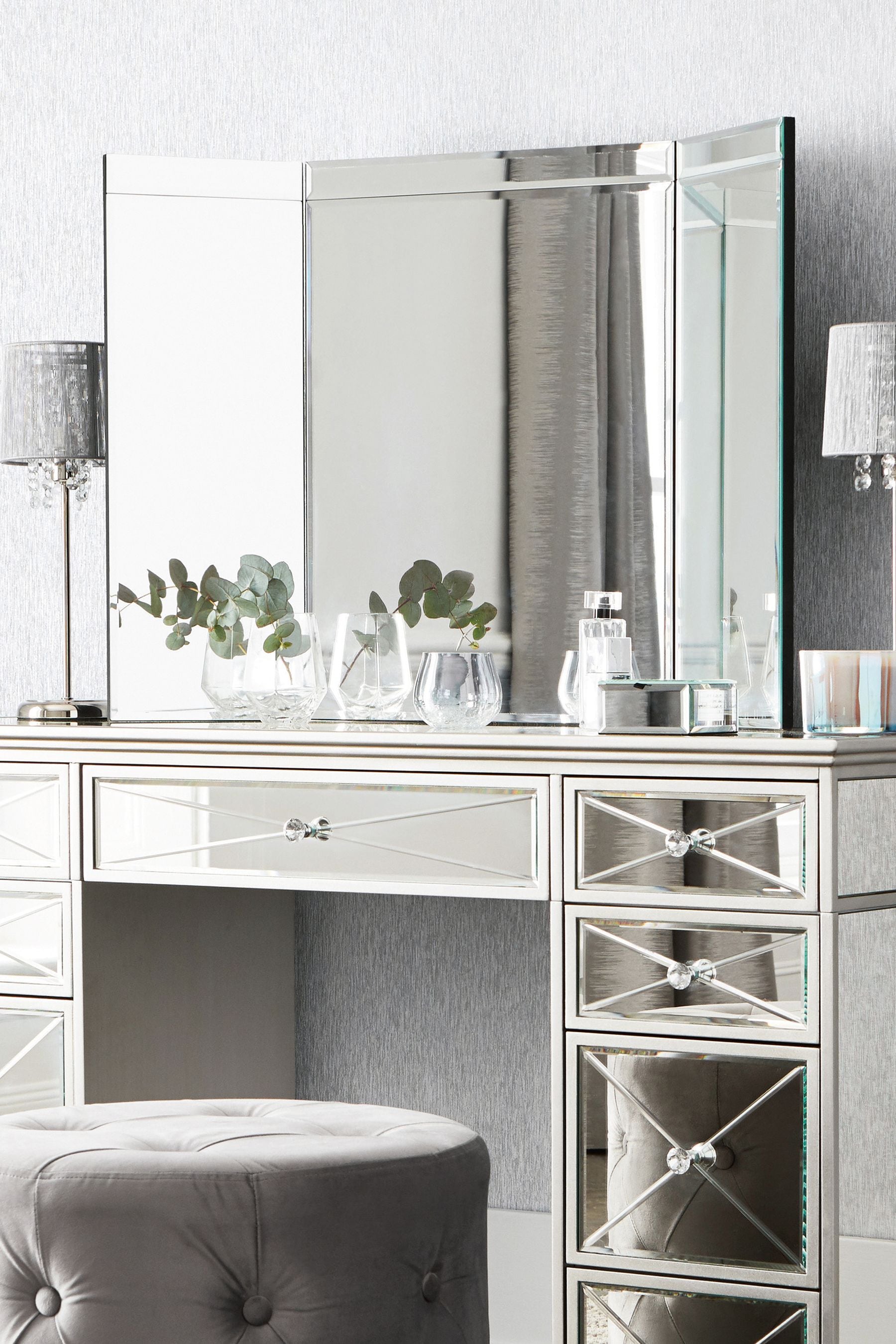 Bevelled triple store dressing table mirror
