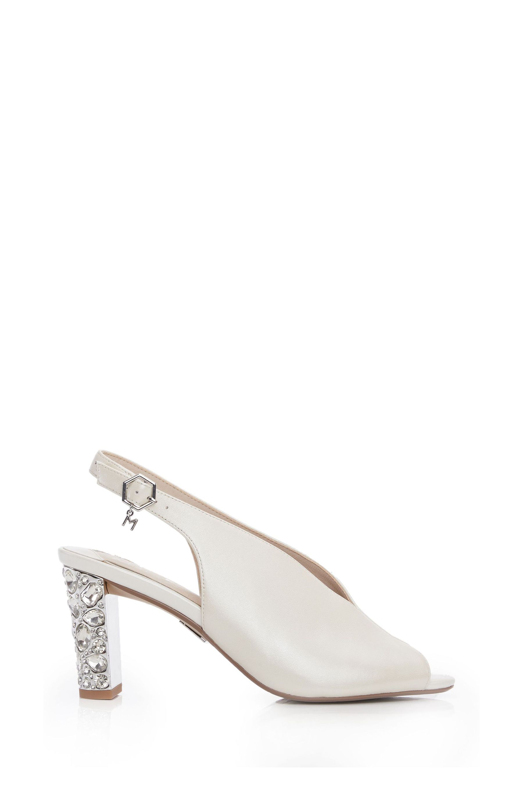 Moda in pelle white sandals online