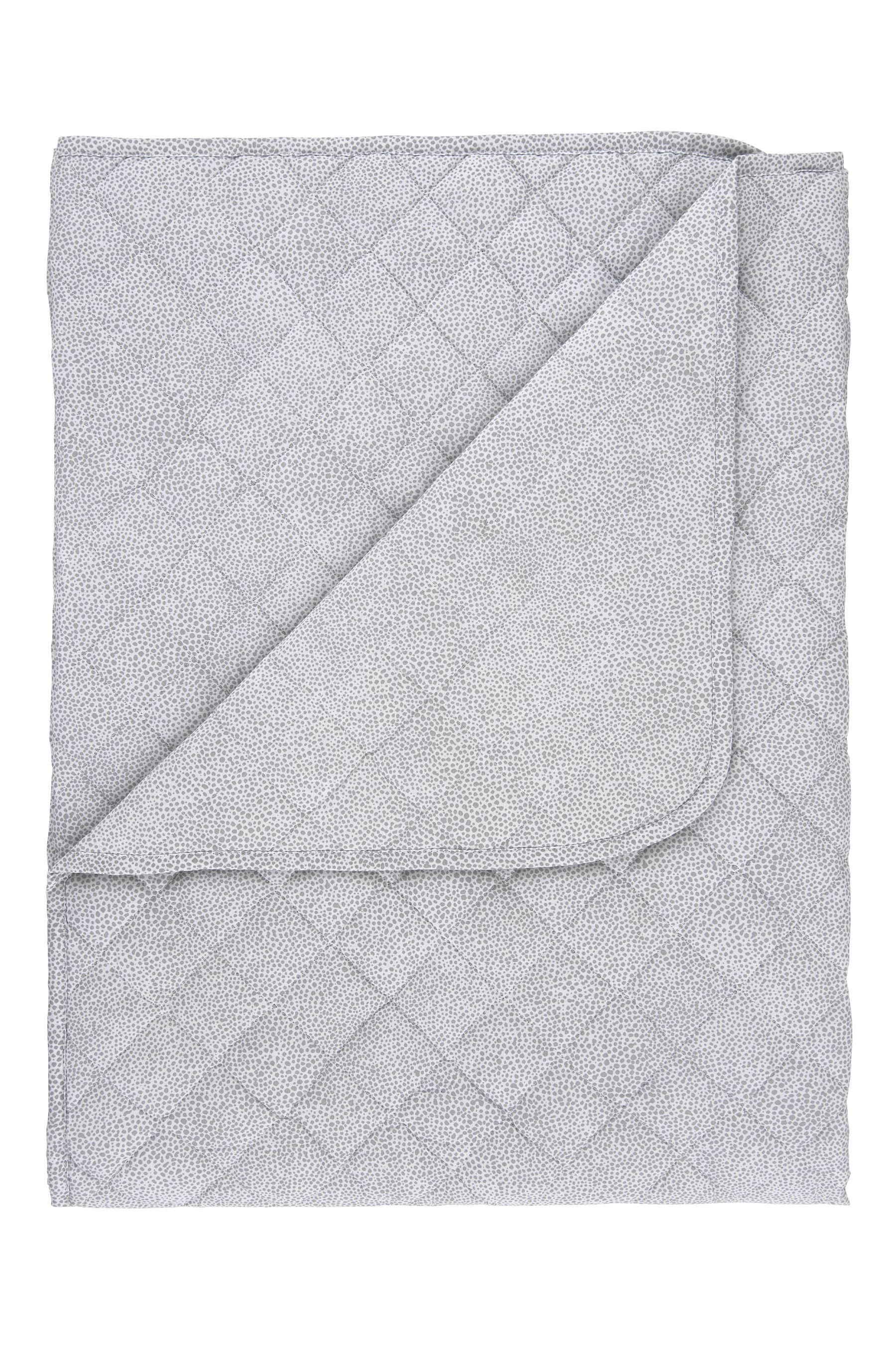 Buy Sam Faiers Little Knightley s White Kids Quilted Throw from Next Luxembourg