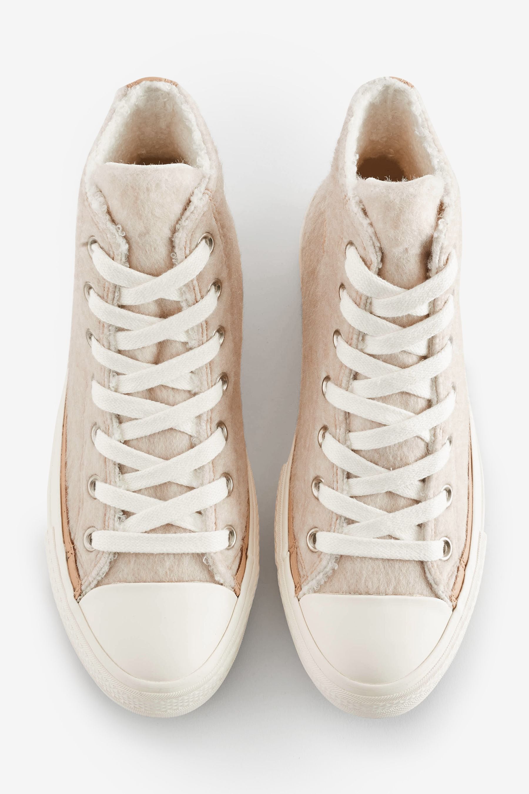 Lined converse shoes deals