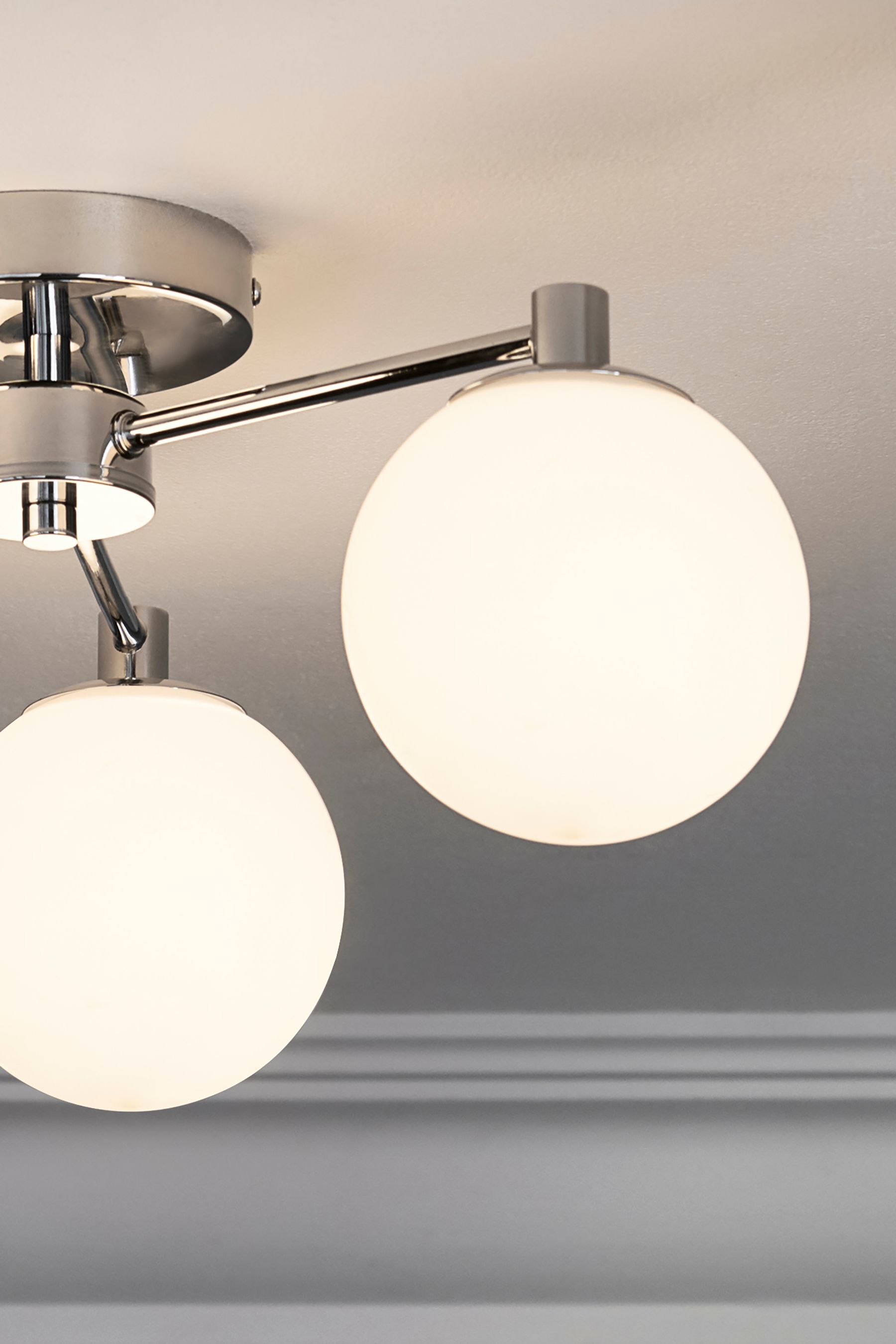 Next pasadena wall shop light