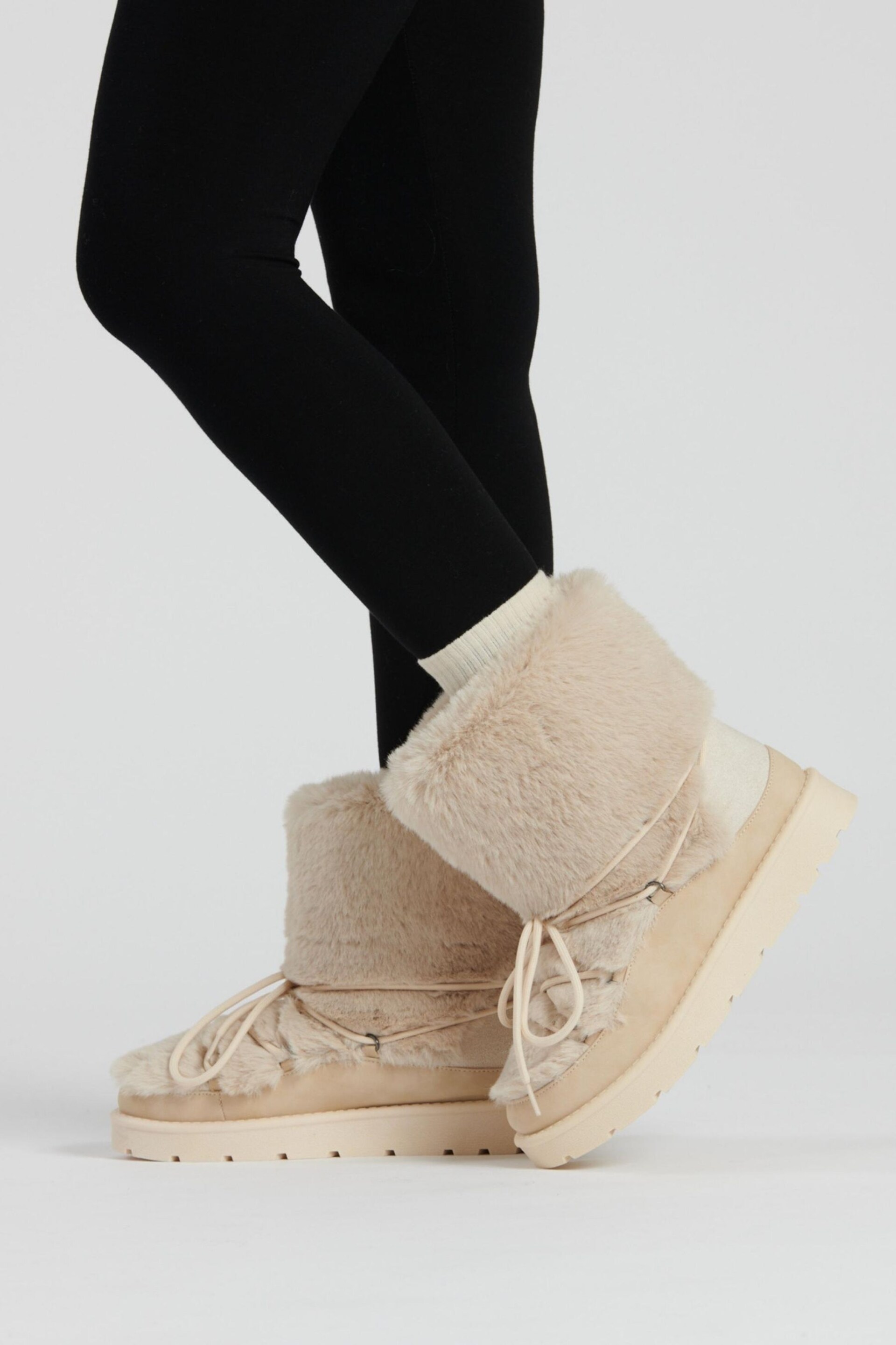 South Beach Natural Faux Fur Ski Snow Boots - Image 1 of 2