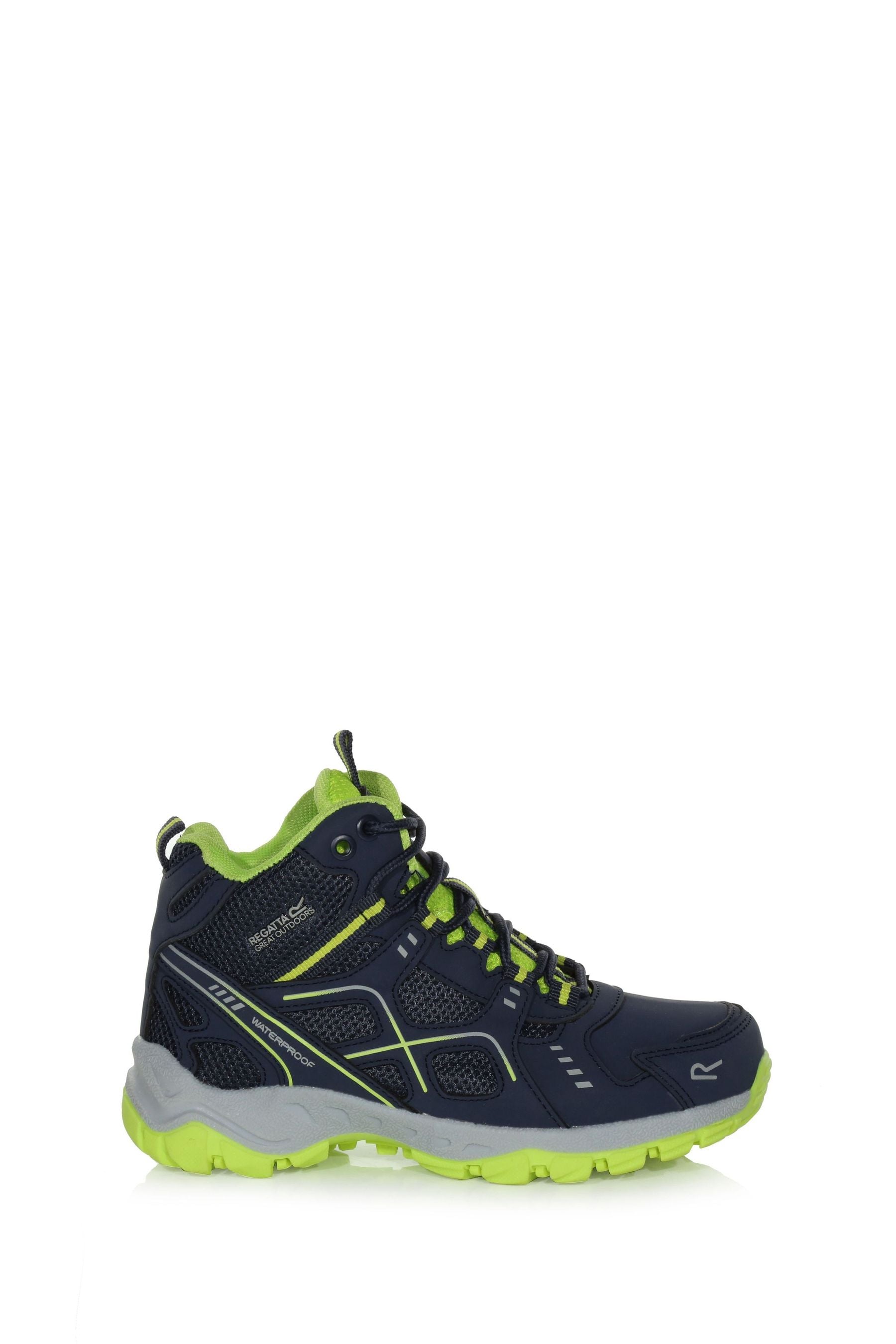 Junior walking boots shop