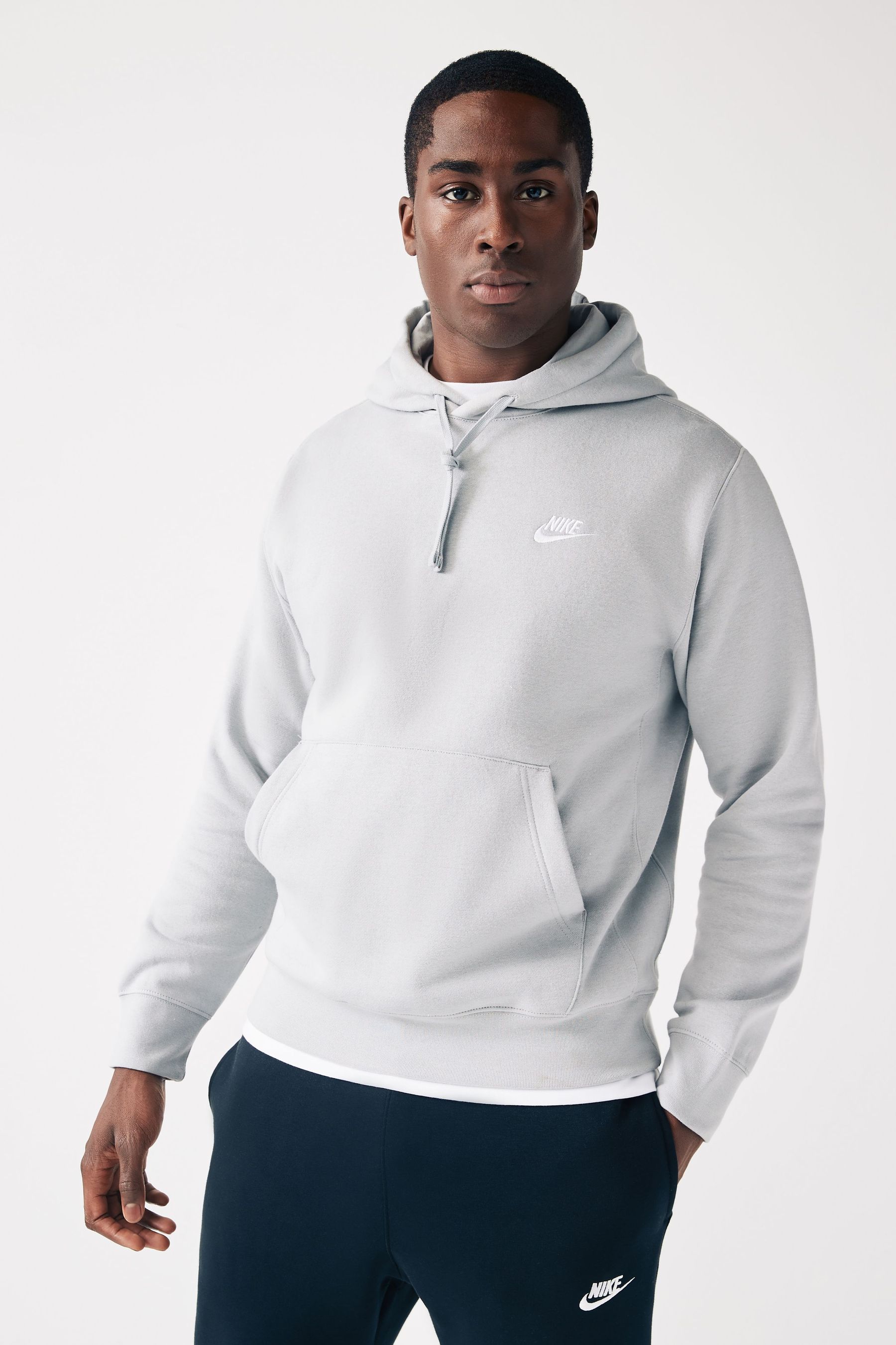 Nike club on sale light grey sweatshirt