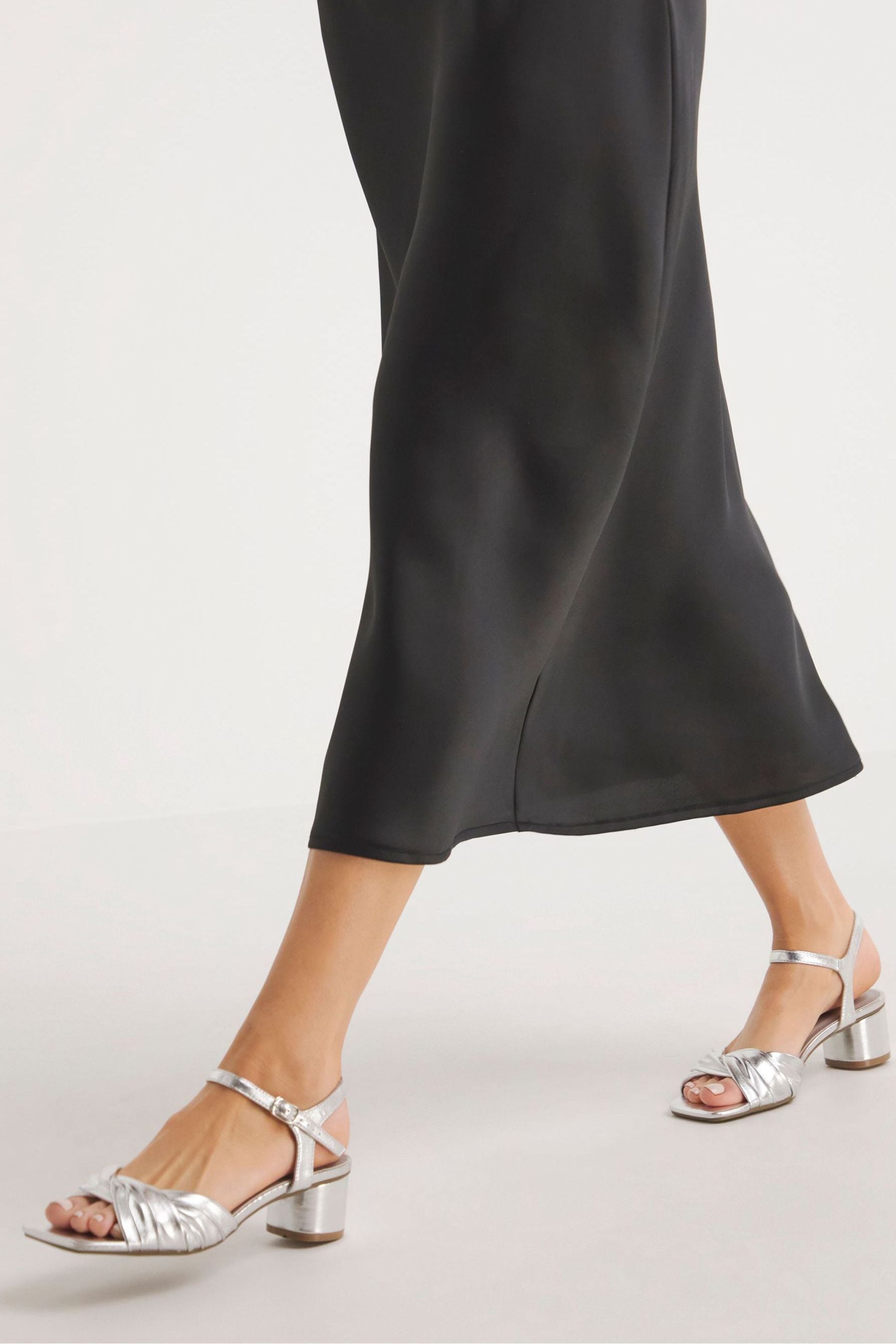 Jd williams store wide fit sandals