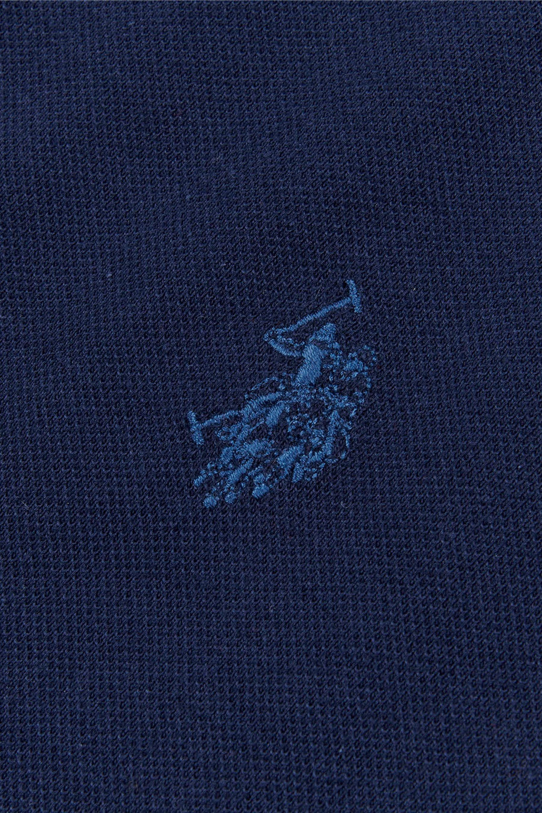Burberry polo with shop metal logo