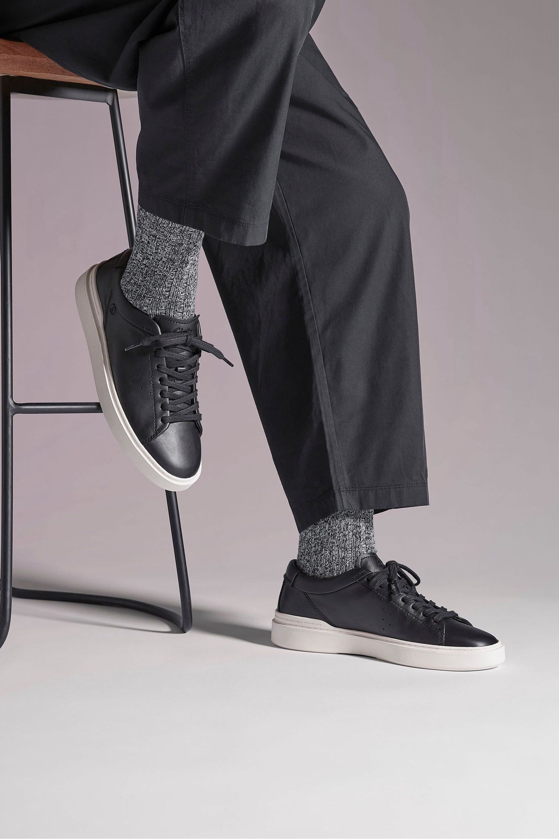 Clarks black nubuck top