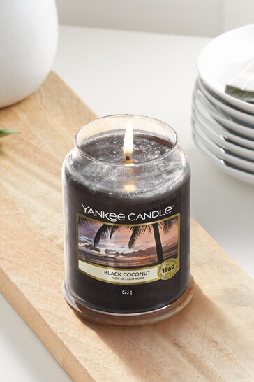 Yankee Candle Black Classic Large Black Coconut Scented Candle