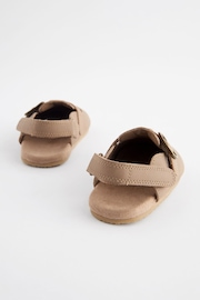 Neutral Pram Clogs (0-2mths) - Image 5 of 7