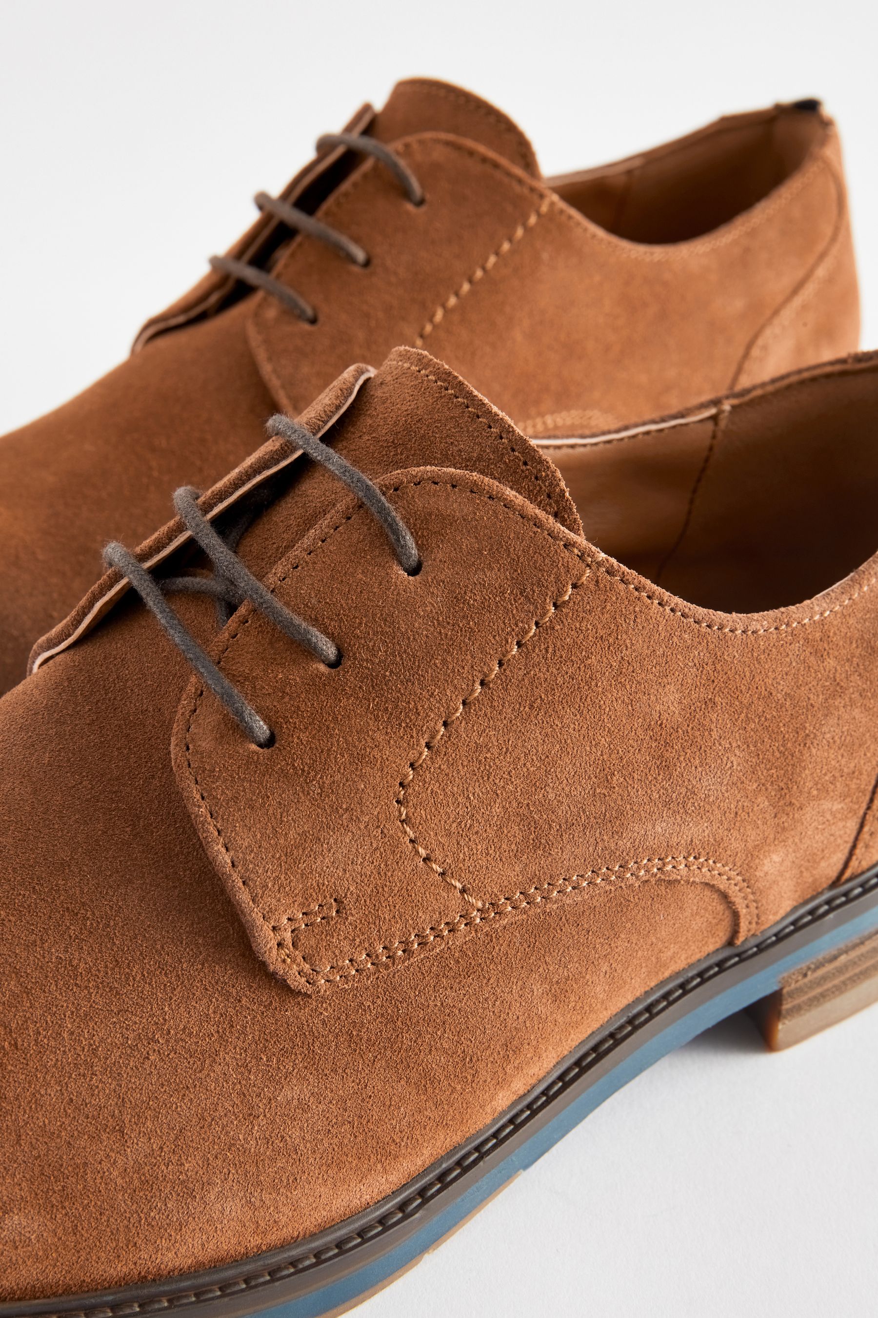 Red tape suede shoes store