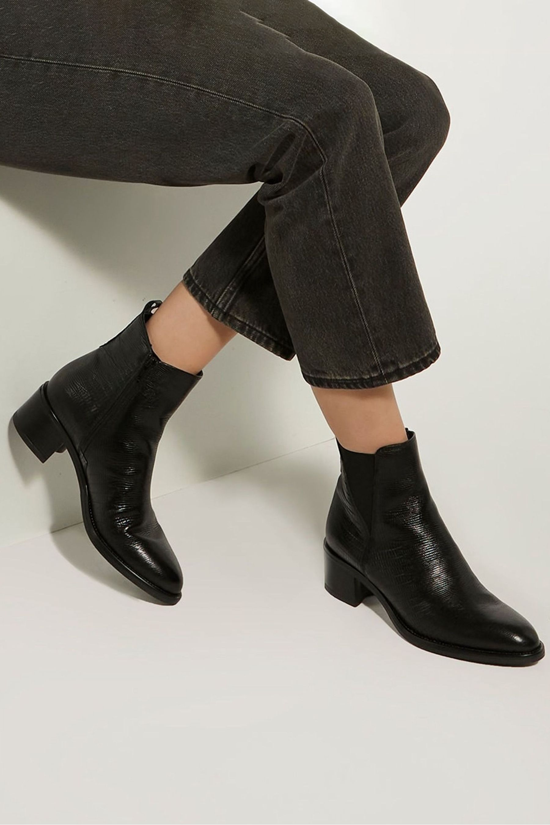 Elastic heeled booties online