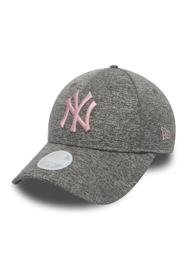 New Era® New York Yankees Womens Tech Grey 9FORTY Cap