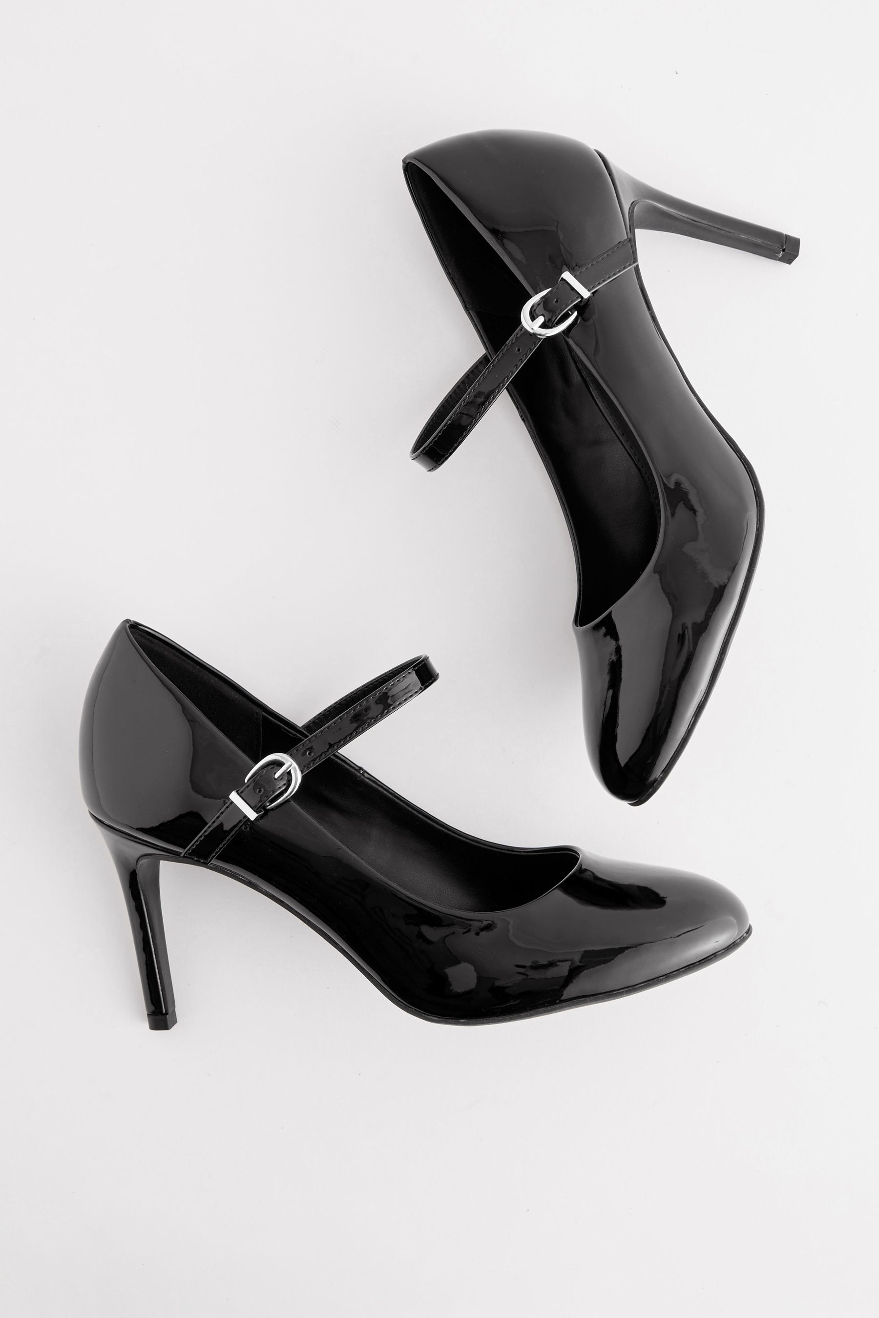 Round outlet toe stiletto