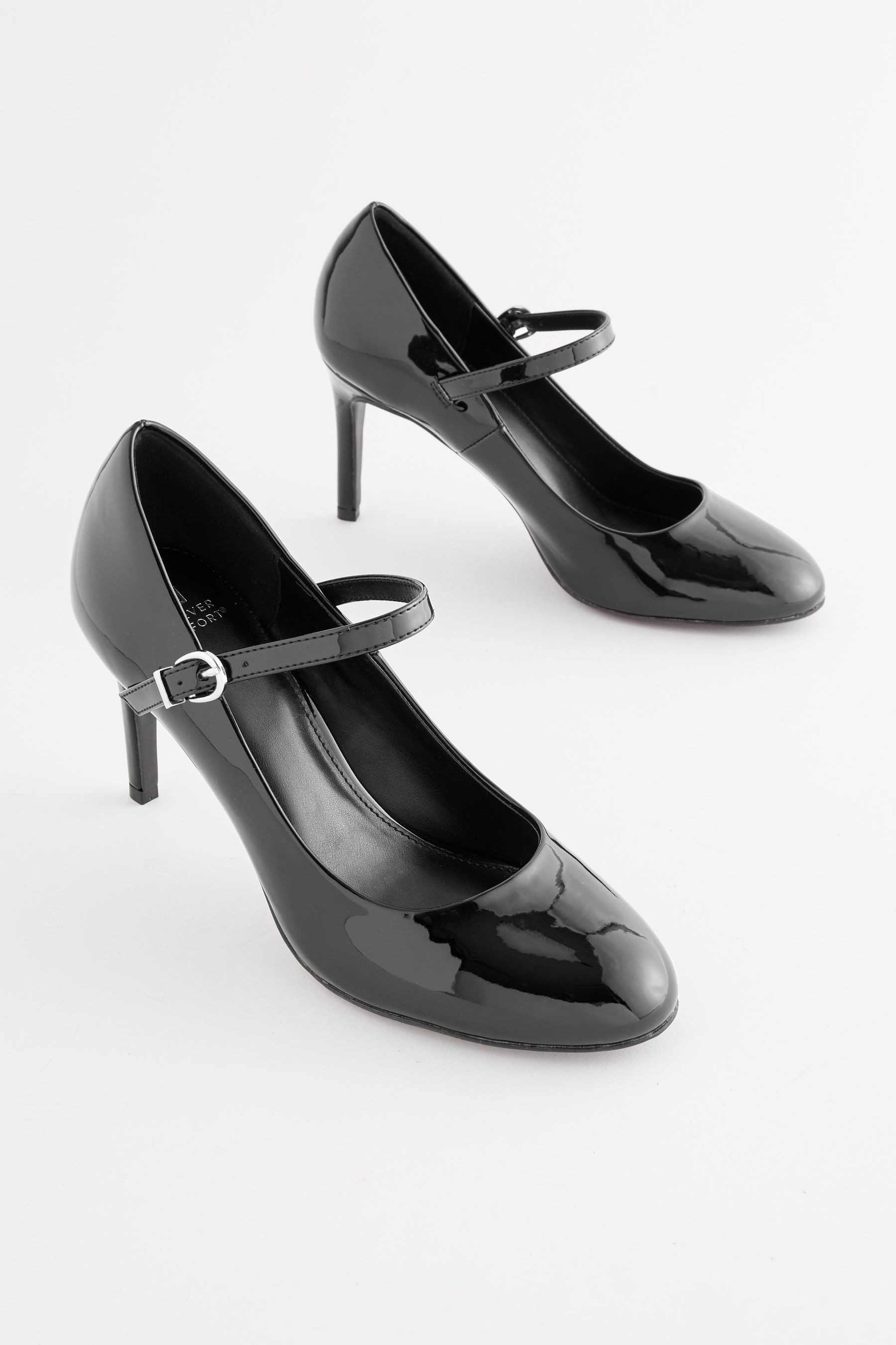 Round toe top mary jane pumps