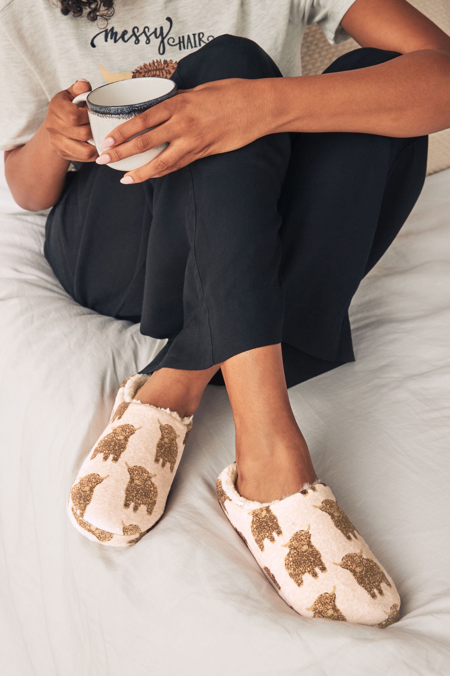 Cream Hamish the Highland Cow Slippers