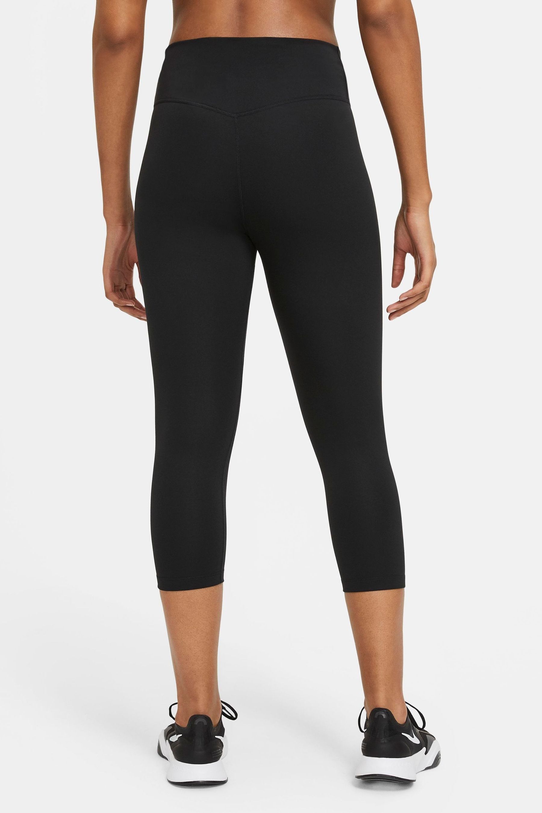 Nike 2025 capris pants