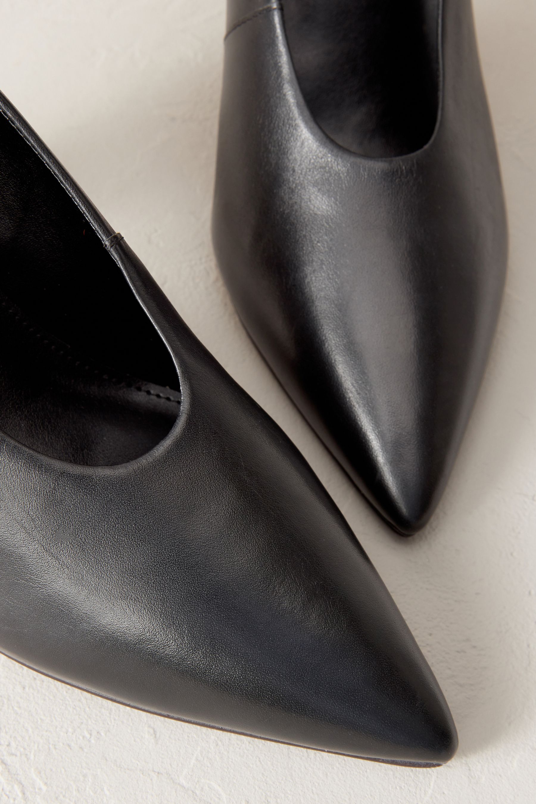 Black cone heel shoes shop
