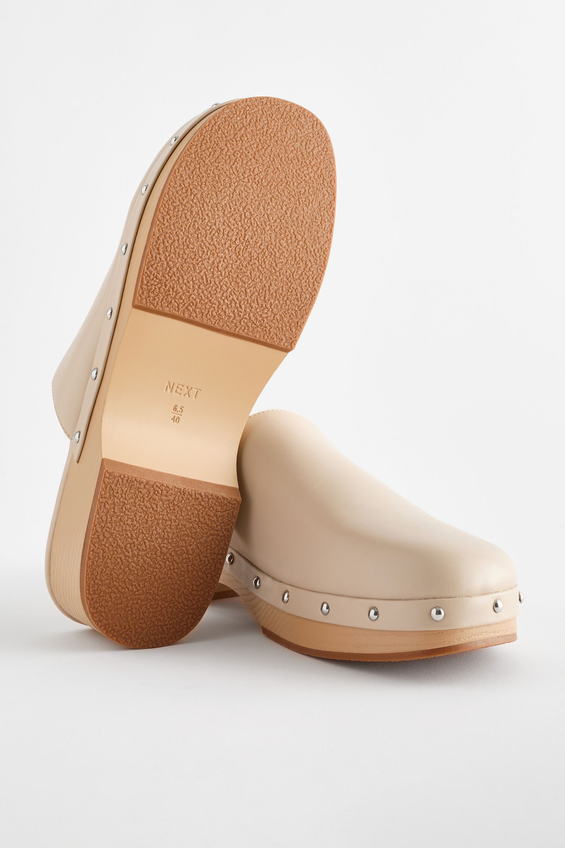 Closed toe clog heels clearance
