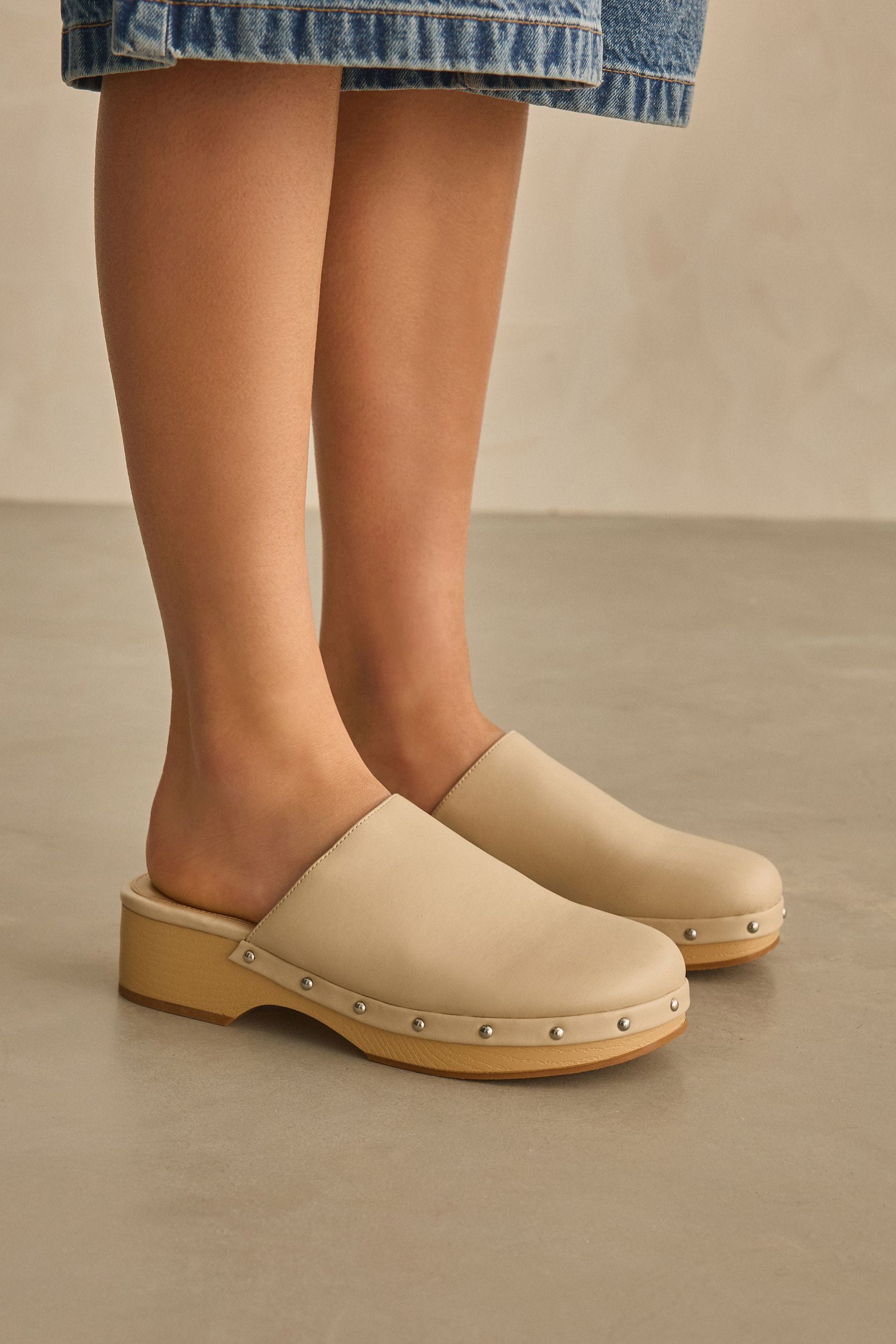 Closed toe clog heels top
