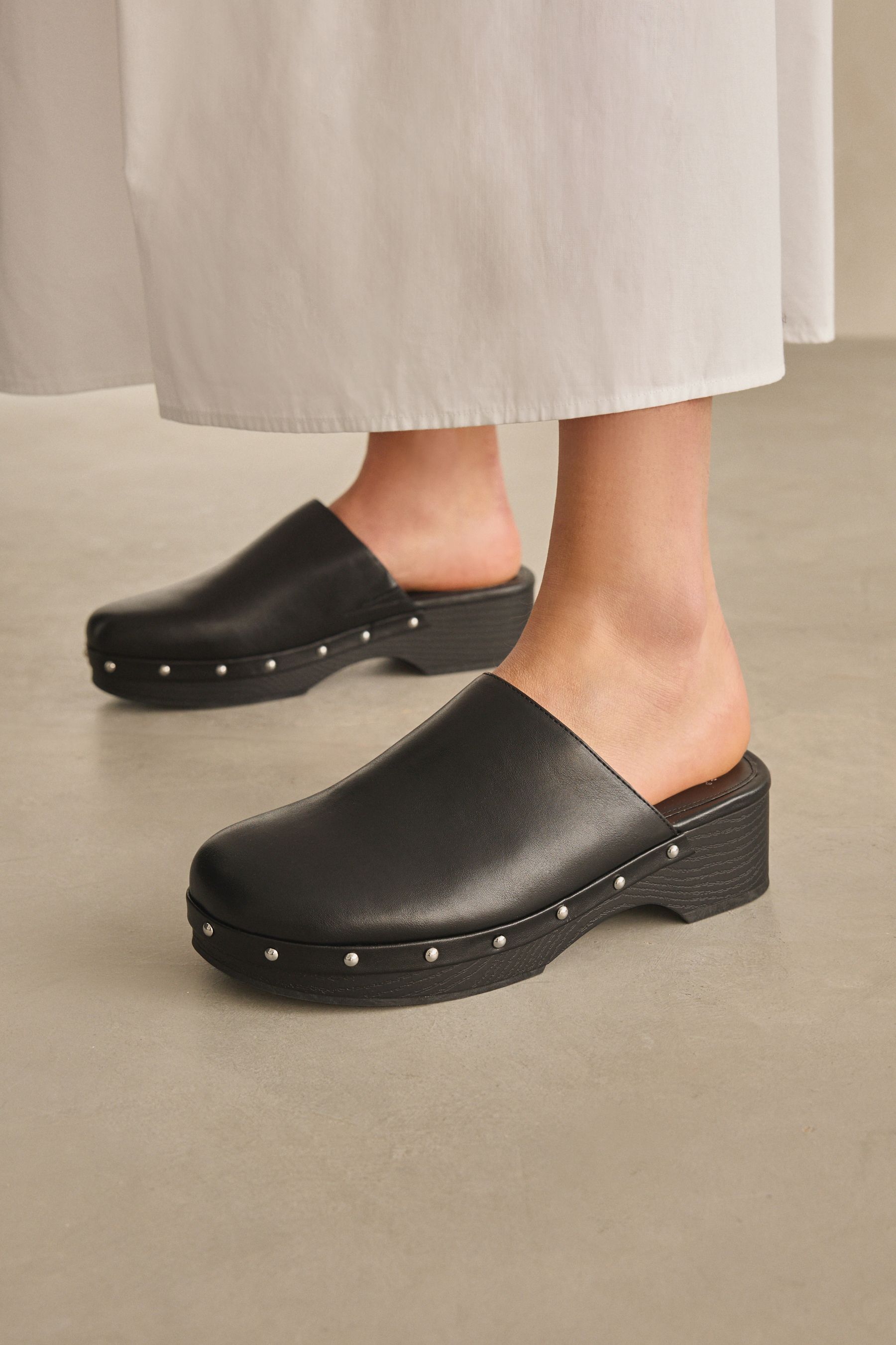 Black Forever Comfort Stud Close Toe Clog Heels
