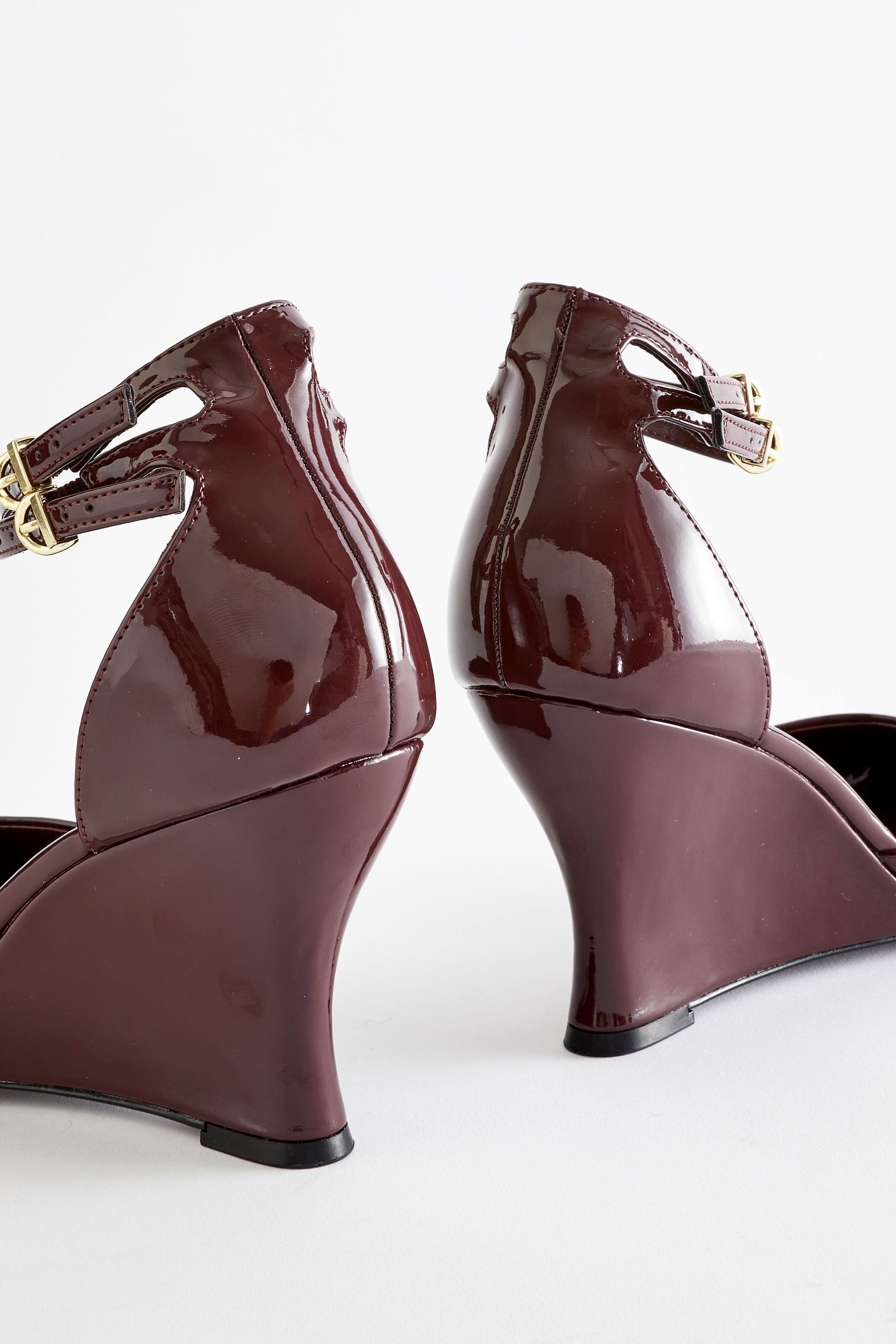 Maroon hotsell wedge heels