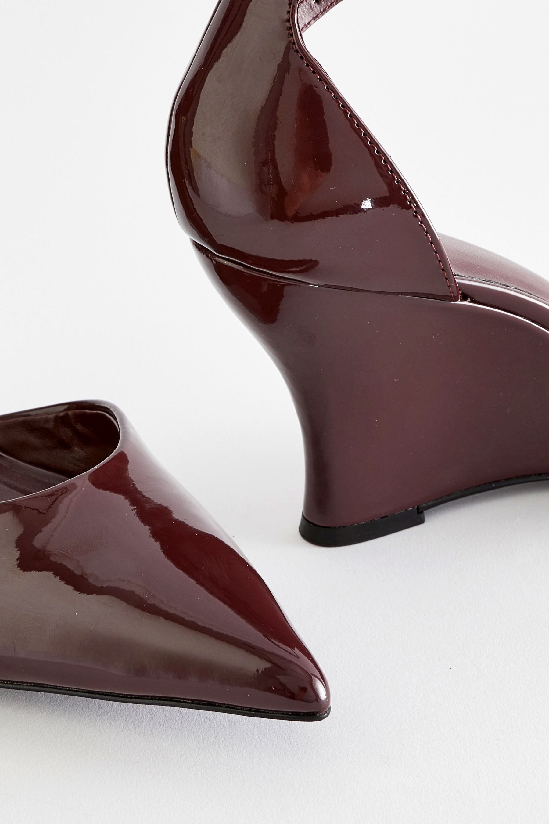 Maroon hotsell wedge heels