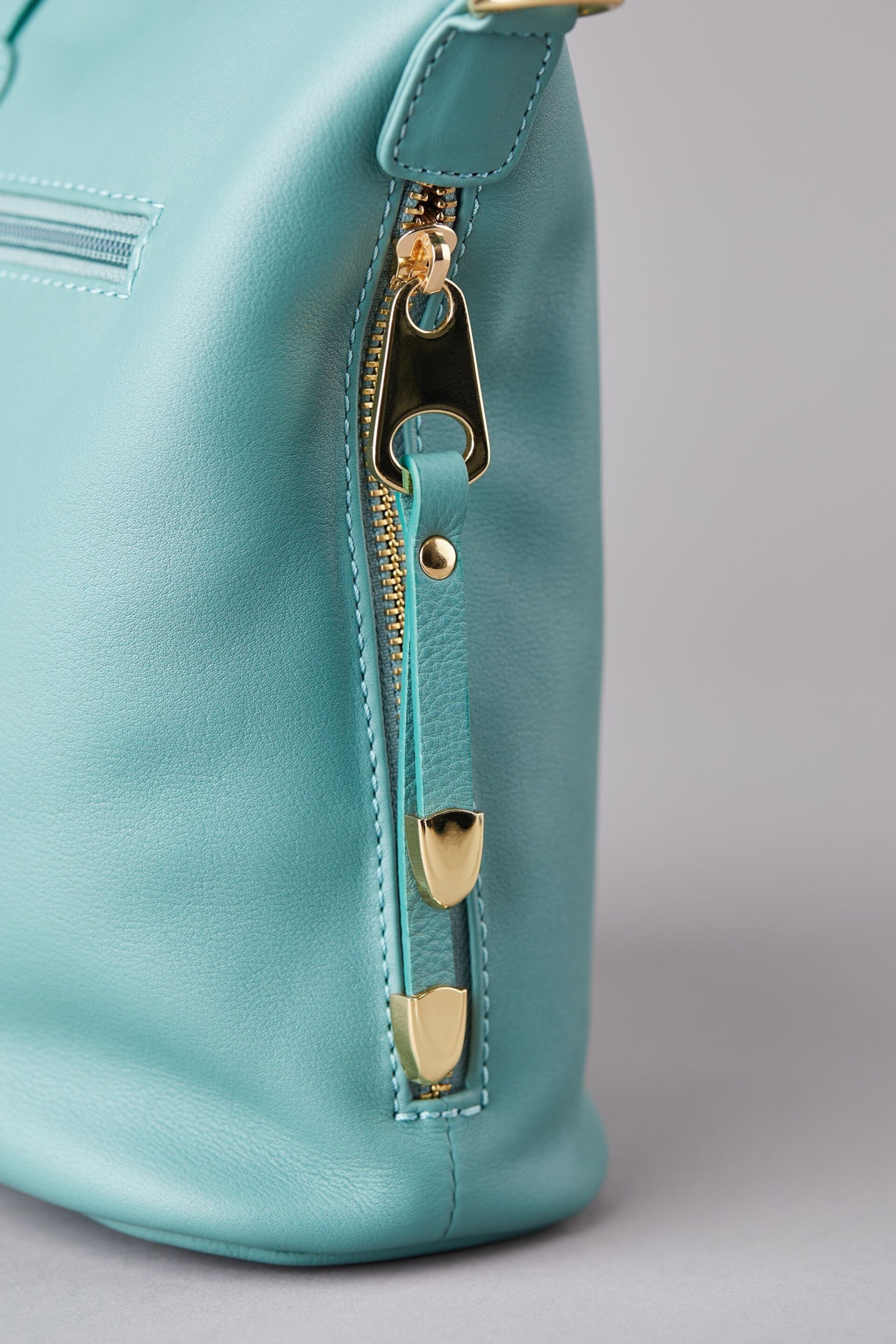 Lakeland Leather Green Cartmel Leather Cross-Body Bag - Image 4 of 6