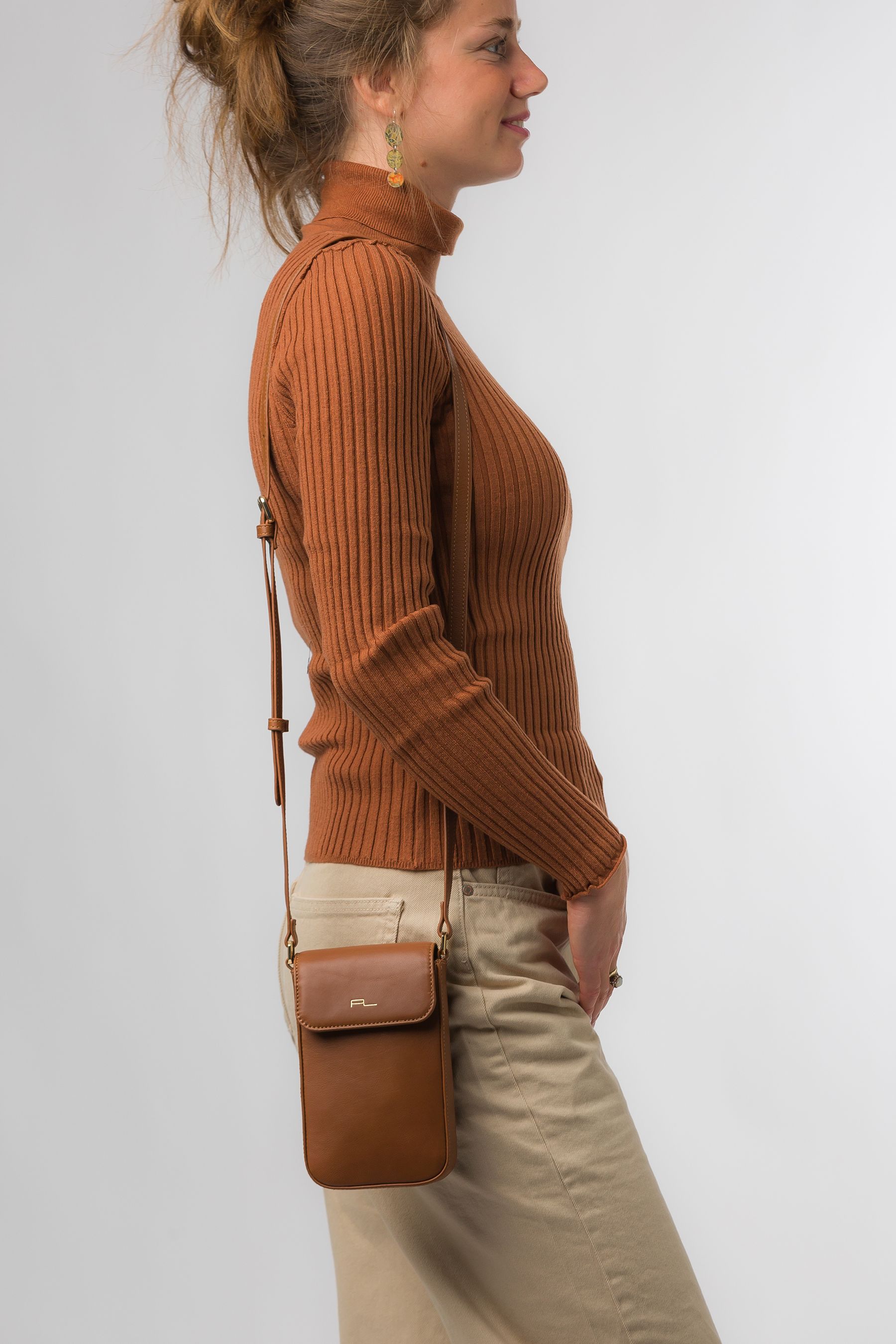 Dkny shop phone bag