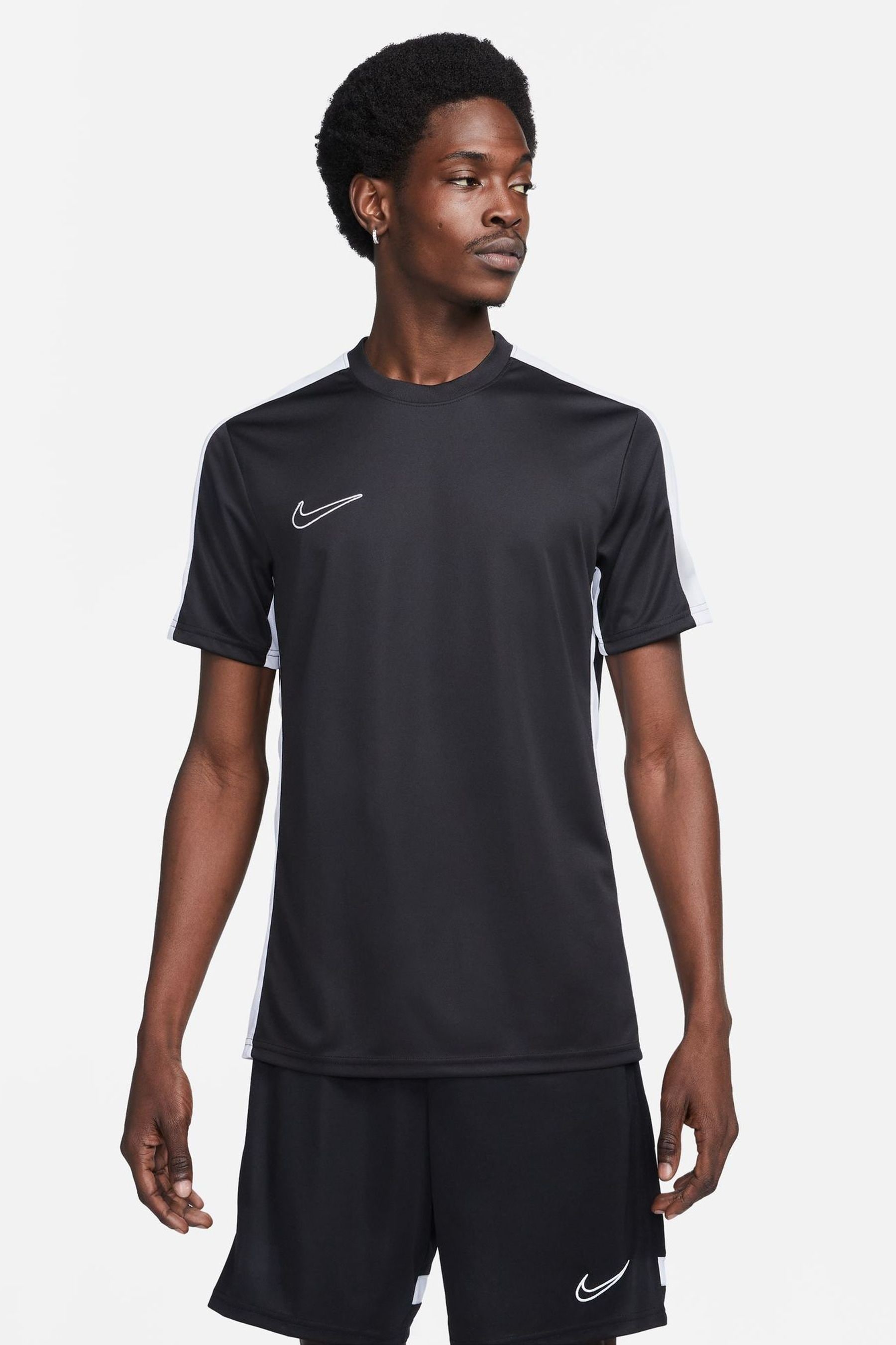 Nike sweat proof shirts sales