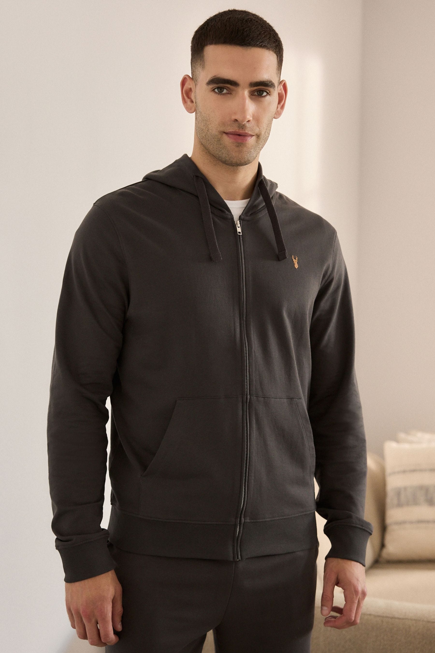 Thin black zip sales up hoodie