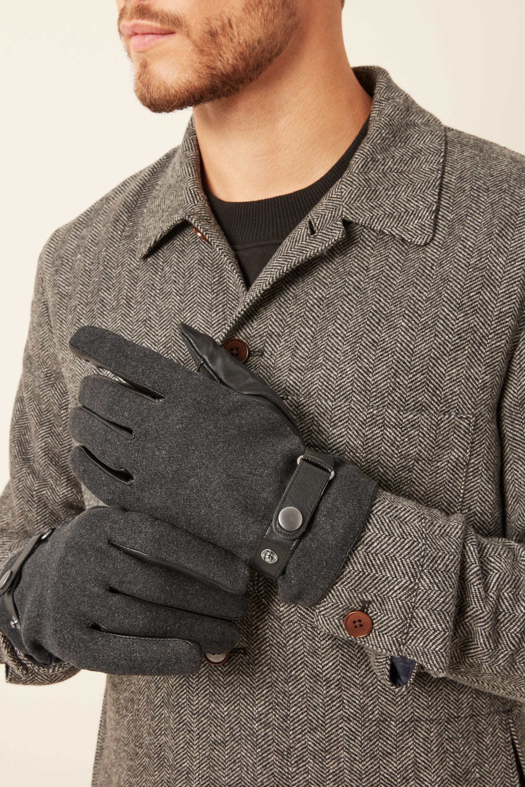 Grey mens sales leather gloves